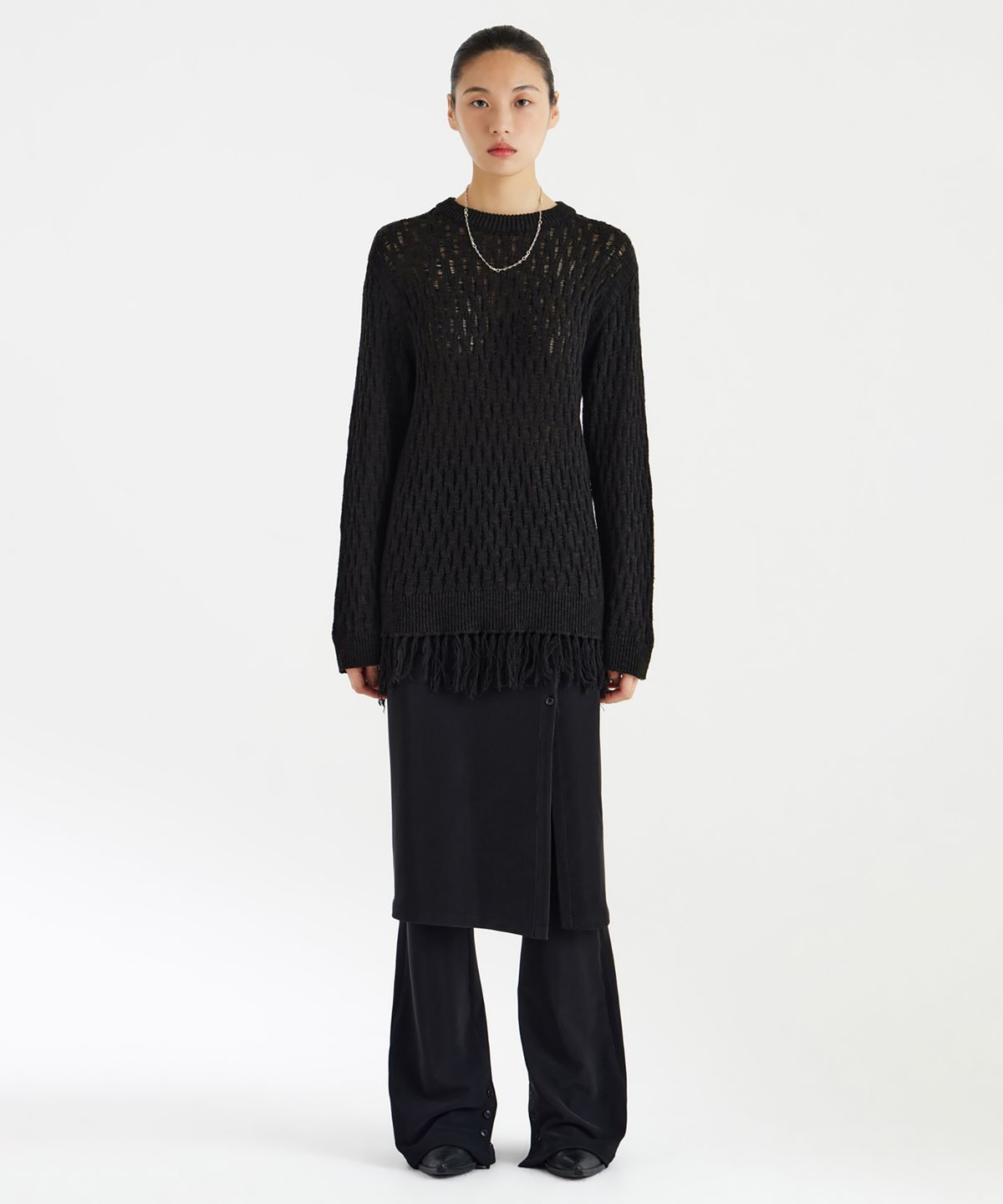 유스(YOUTH) Tassel Crewneck Knit Top - Black