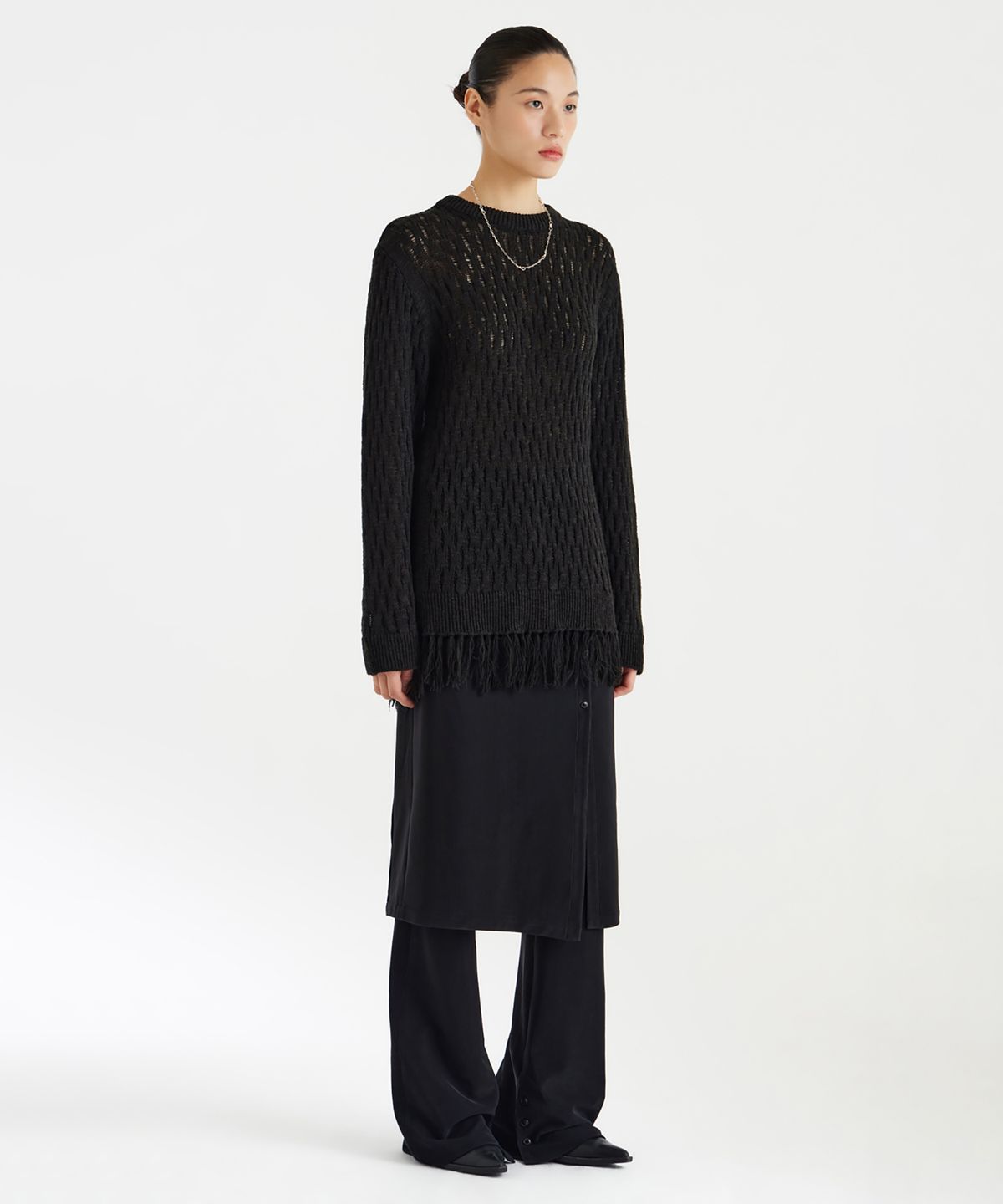 유스(YOUTH) Tassel Crewneck Knit Top - Black