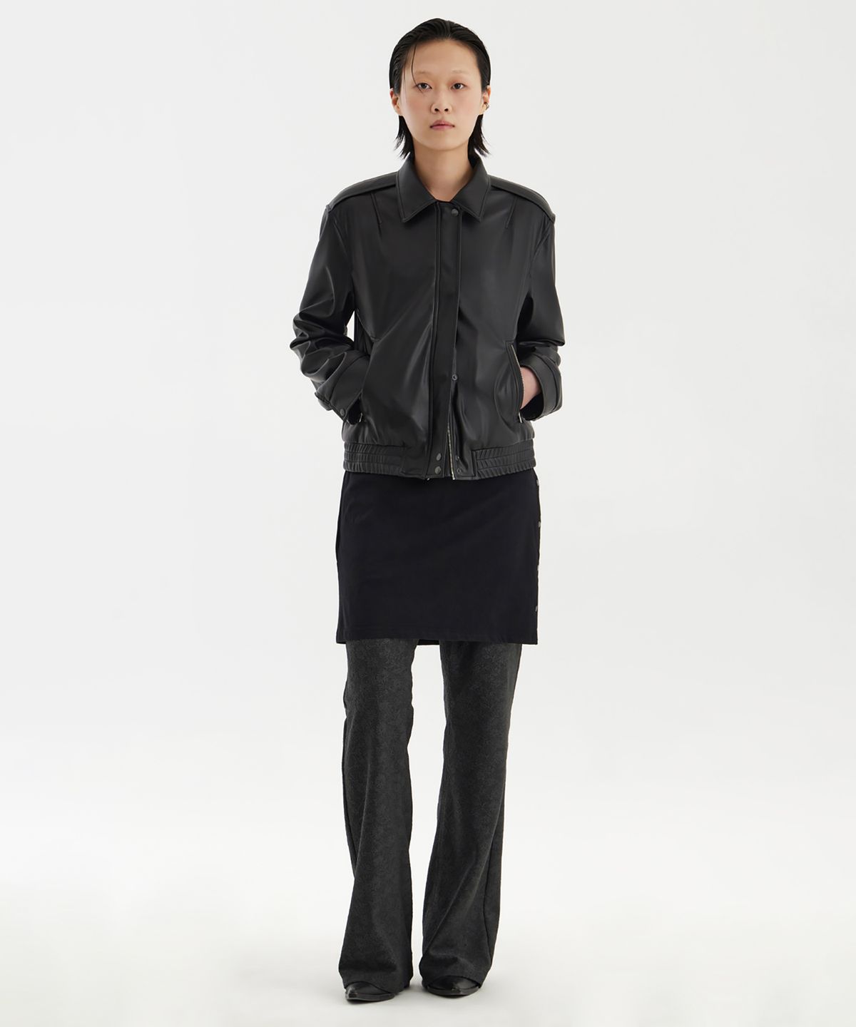 유스(YOUTH) Faux Leather Bomber - Black