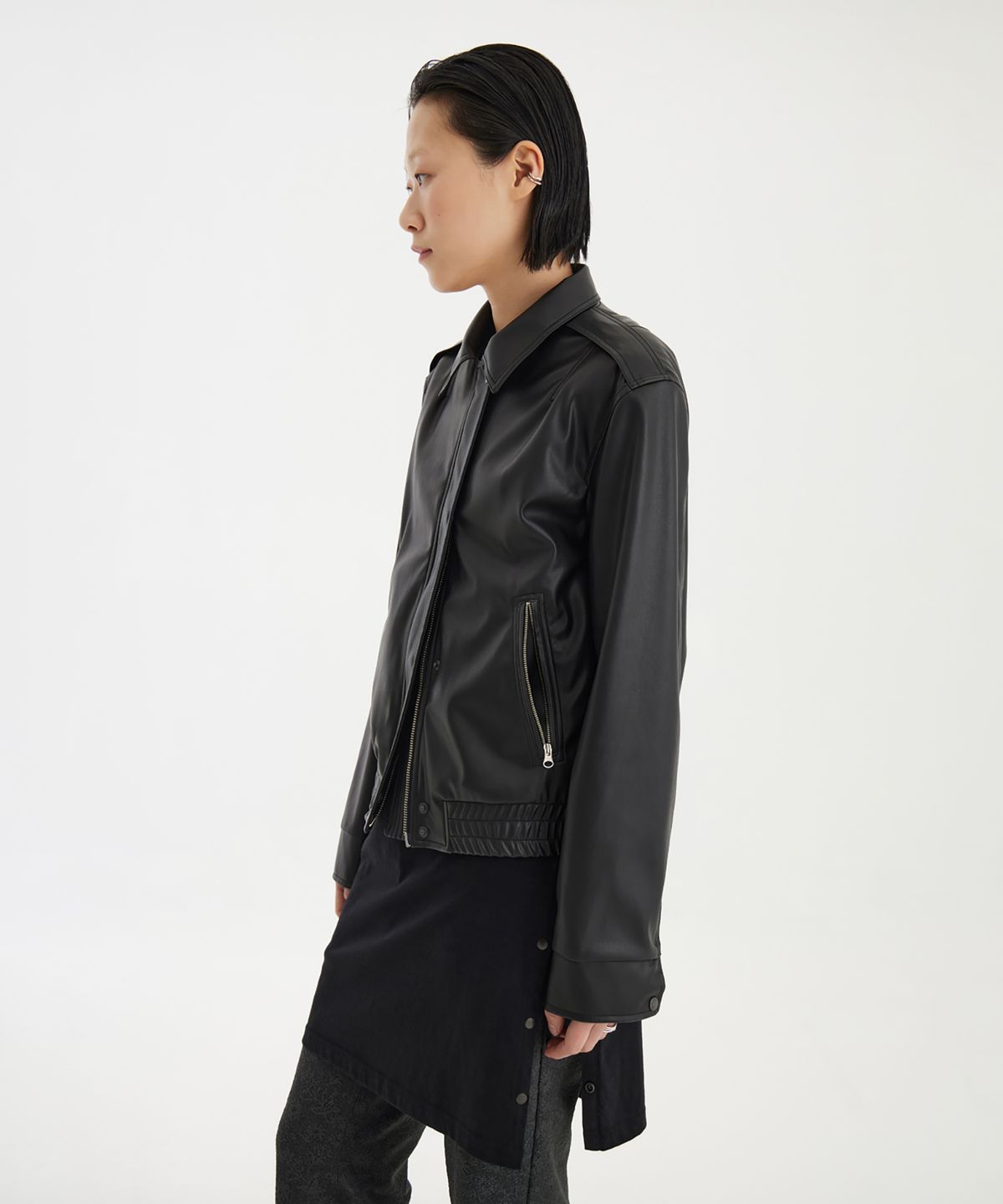 유스(YOUTH) Faux Leather Bomber - Black