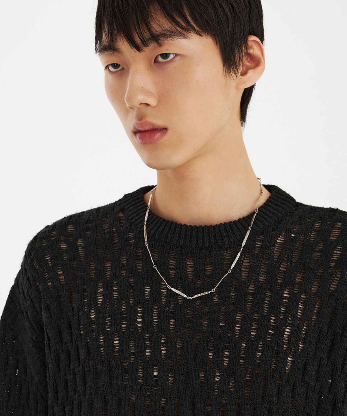 유스(YOUTH) Tassel Crewneck Knit Top - Black