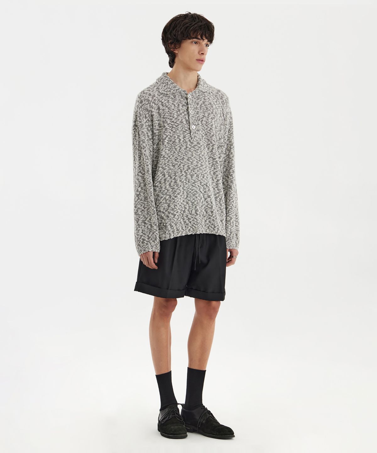 유스(YOUTH) Asymmetric Knit Collar T-Shirt - Black/White