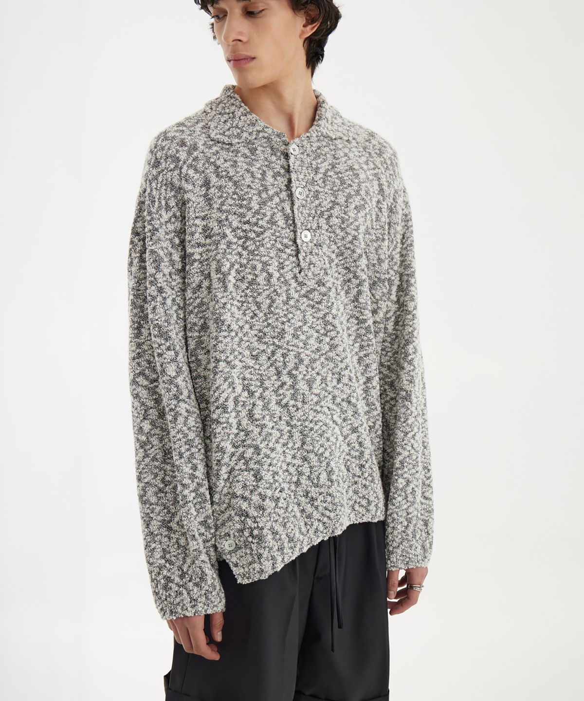 유스(YOUTH) Asymmetric Knit Collar T-Shirt - Black/White