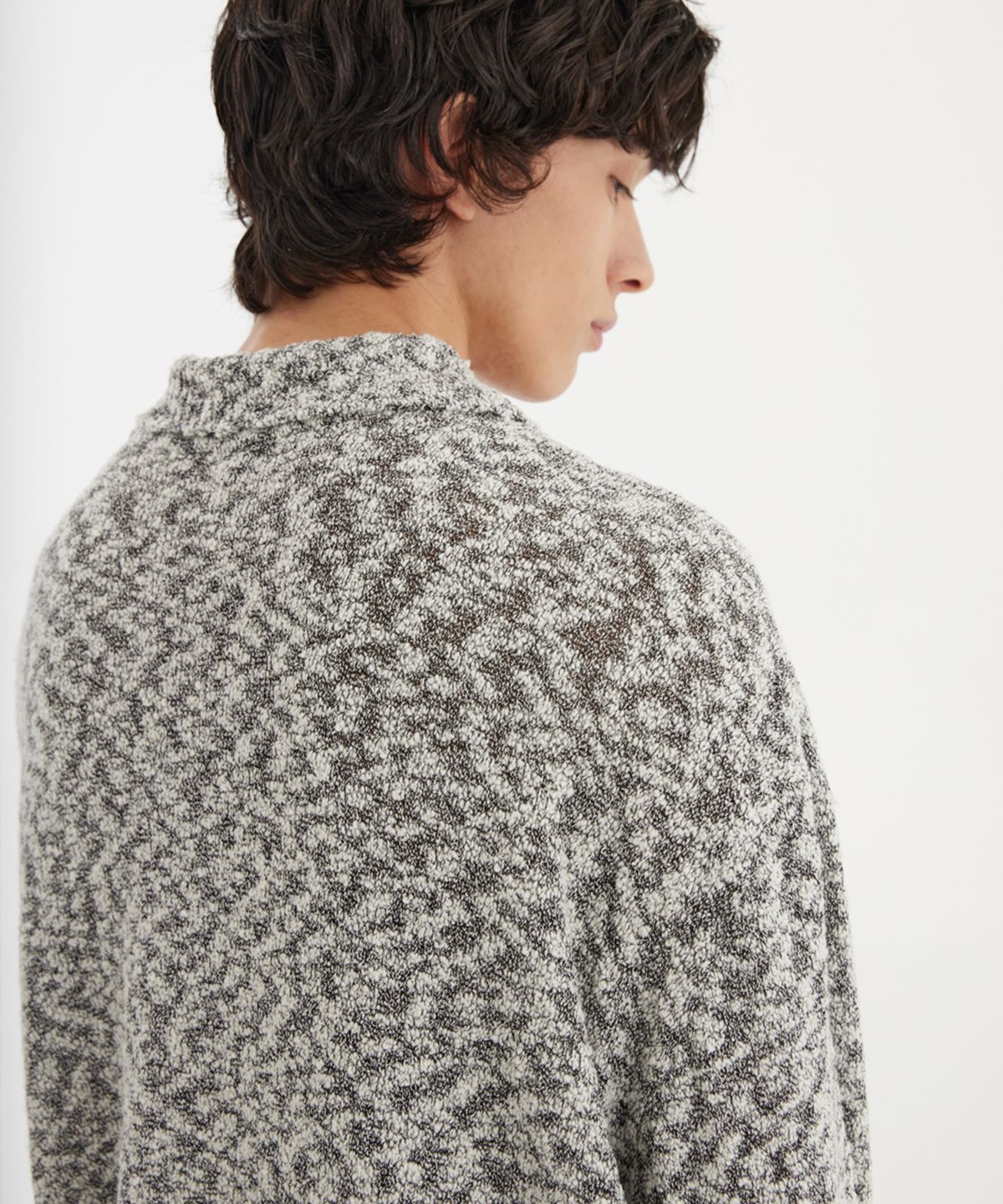 유스(YOUTH) Asymmetric Knit Collar T-Shirt - Black/White