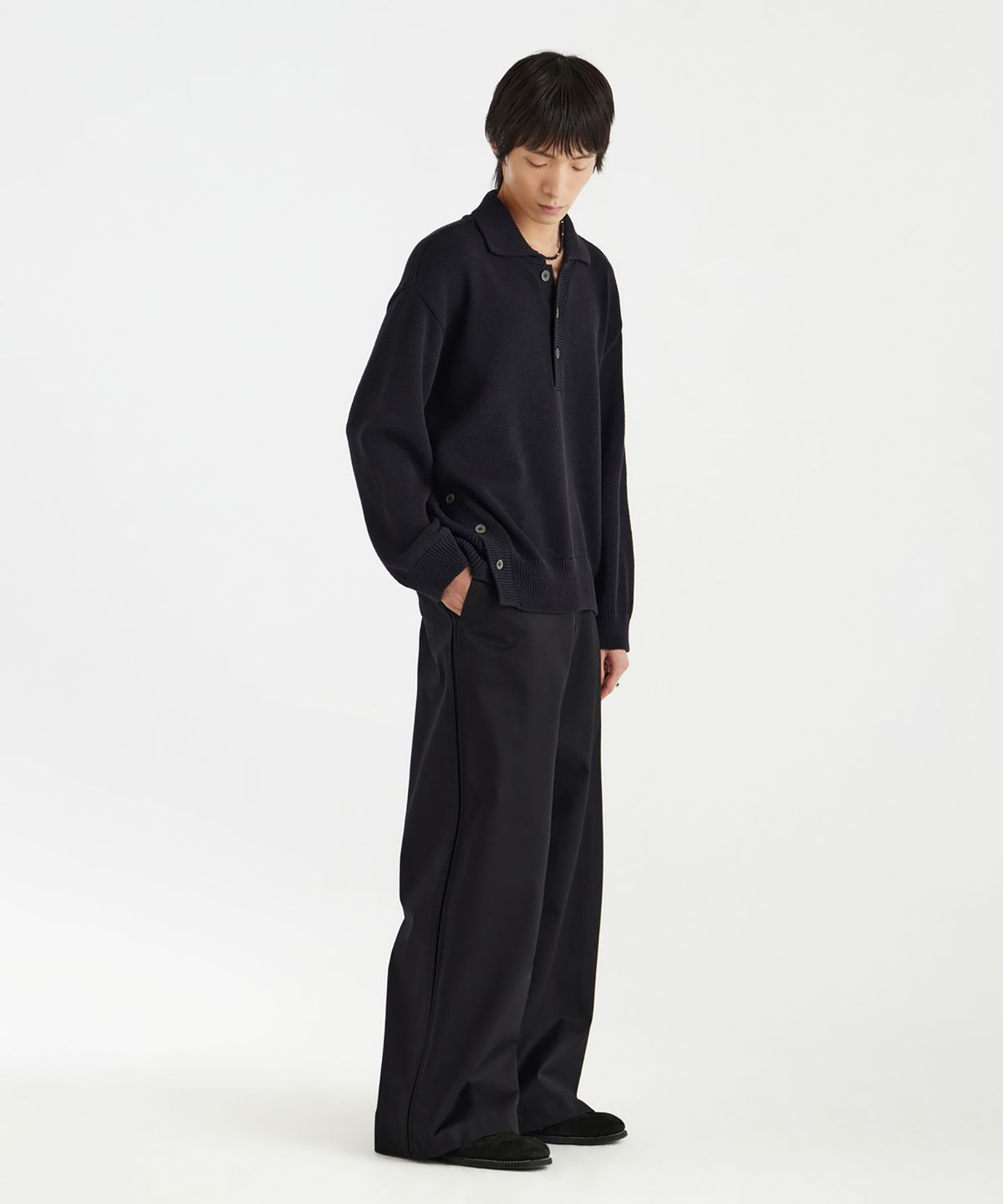 유스(YOUTH) Asymmetric Knit Collar T-Shirt - Black