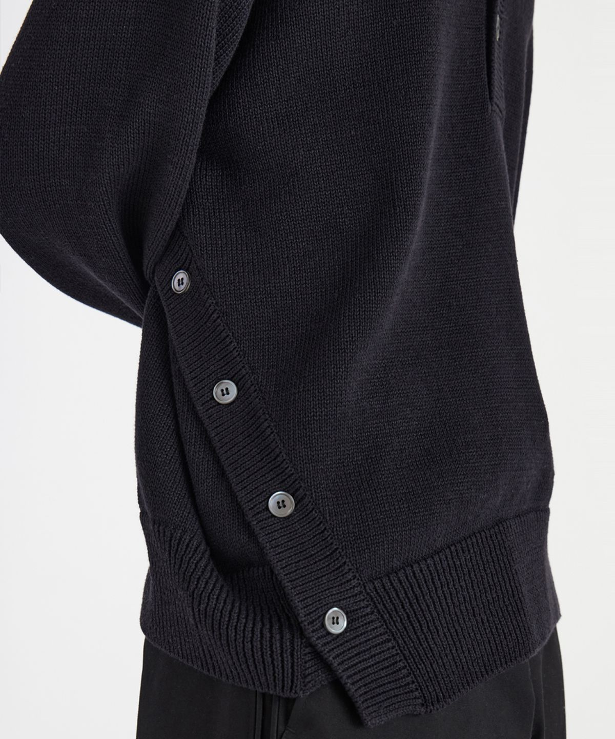 유스(YOUTH) Asymmetric Knit Collar T-Shirt - Black