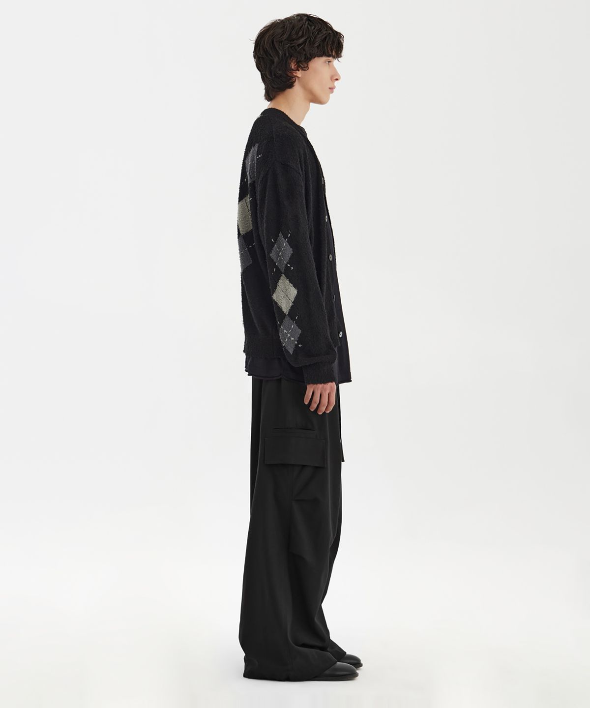 유스(YOUTH) Argyle Hand Stitch Knit - Black