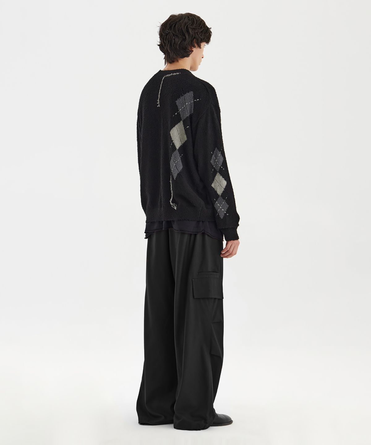 유스(YOUTH) Argyle Hand Stitch Knit - Black