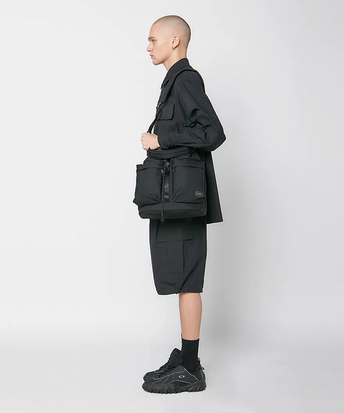 스위치(SWEETCH) CITY BOYS BUCKET BAG 002 L Black