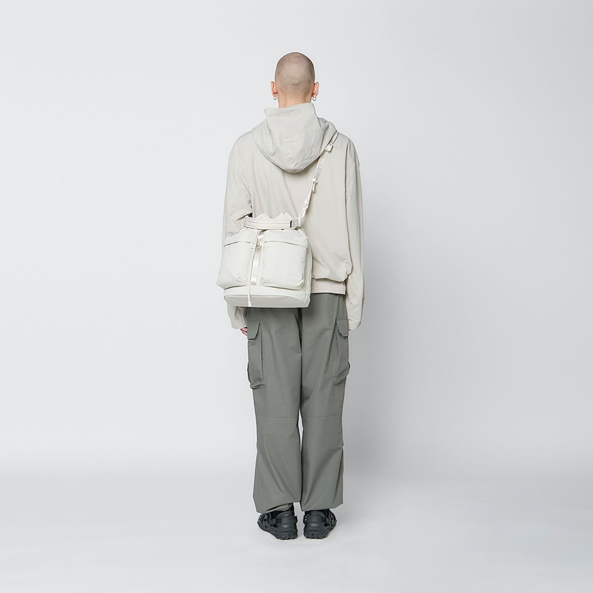 스위치(SWEETCH) CITY BOYS BUCKET BAG 002 L Sand