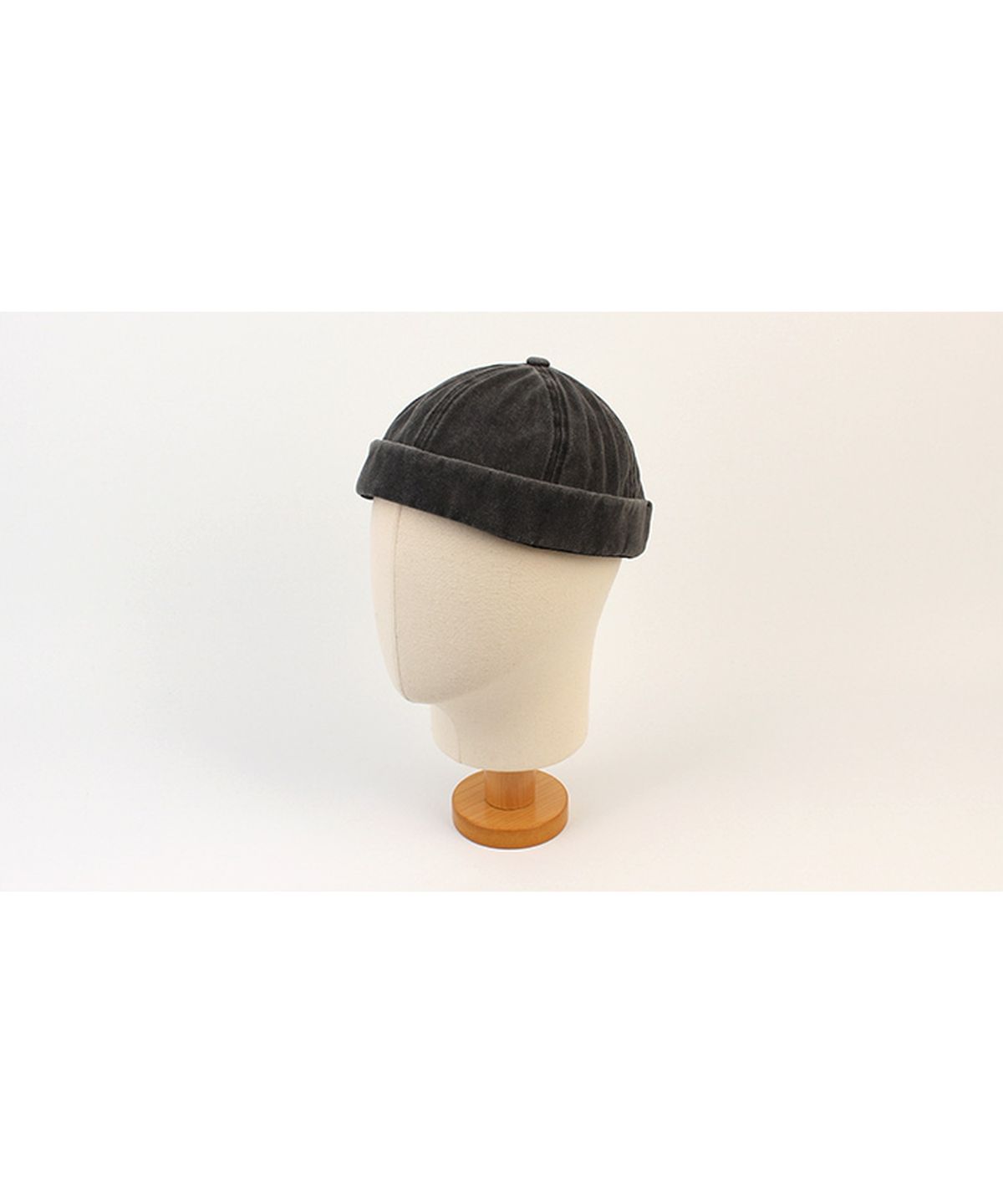 유니버셜 케미스트리(UNIVERSAL CHEMISTRY) Pigment Black Watch Cap 베레모
