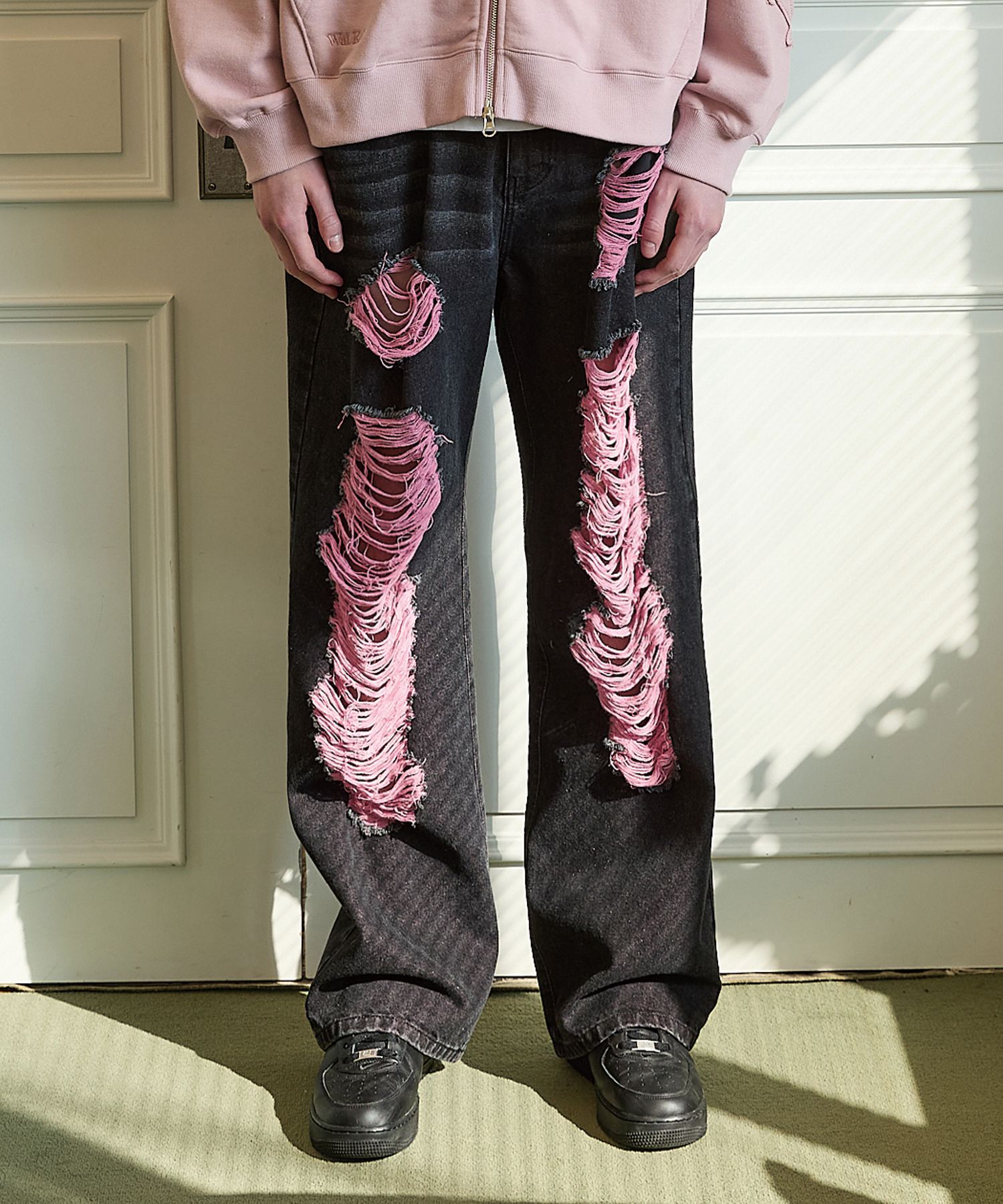 MUSINSA公式 | WAI KEI Color Destroyed Denim Pants Black