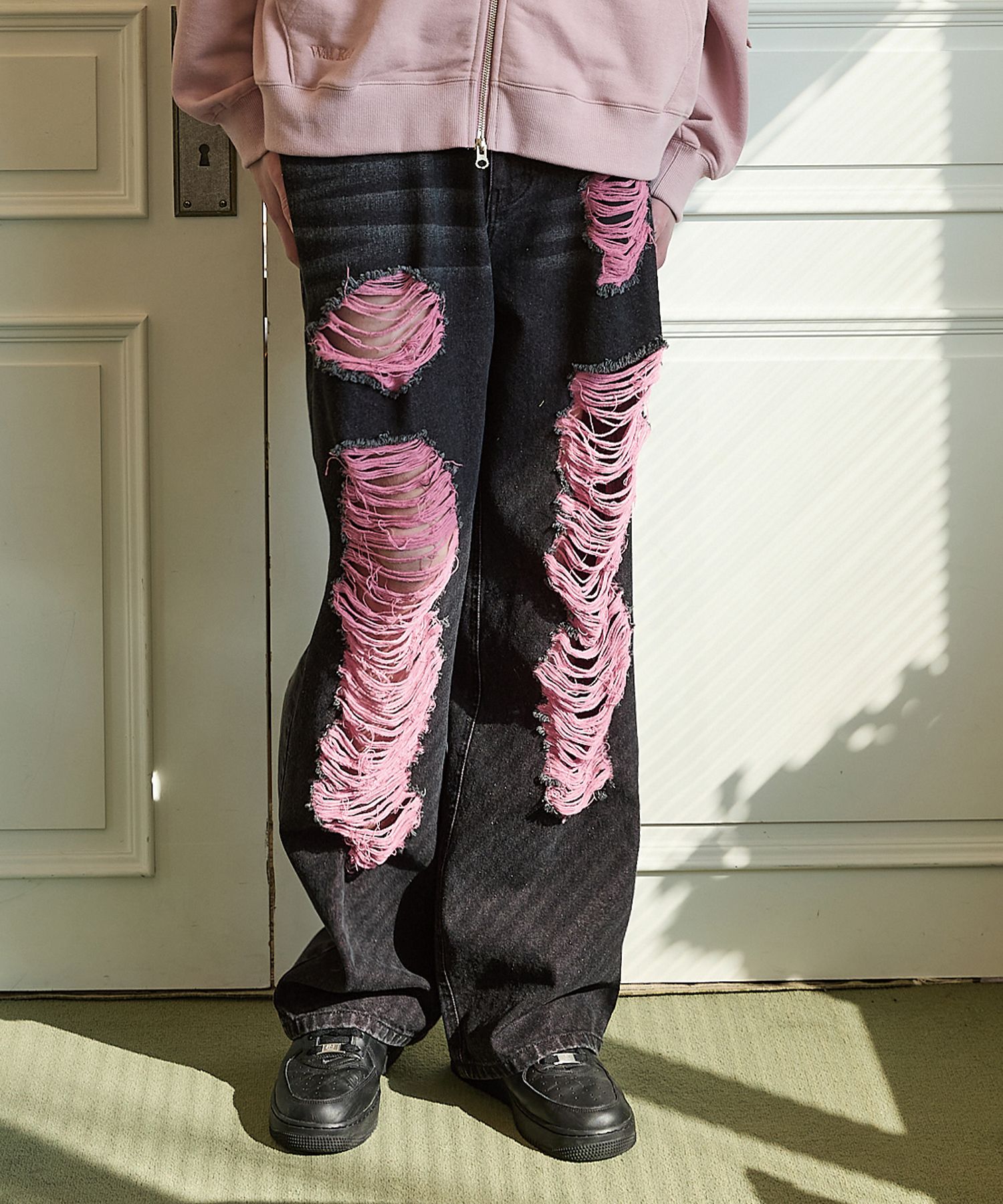 デニム・ジーパン Wai Kei Color destroyed denim pants 4BKH105 MUSINSA | WAI KEI Color Destroyed Denim Pants Black