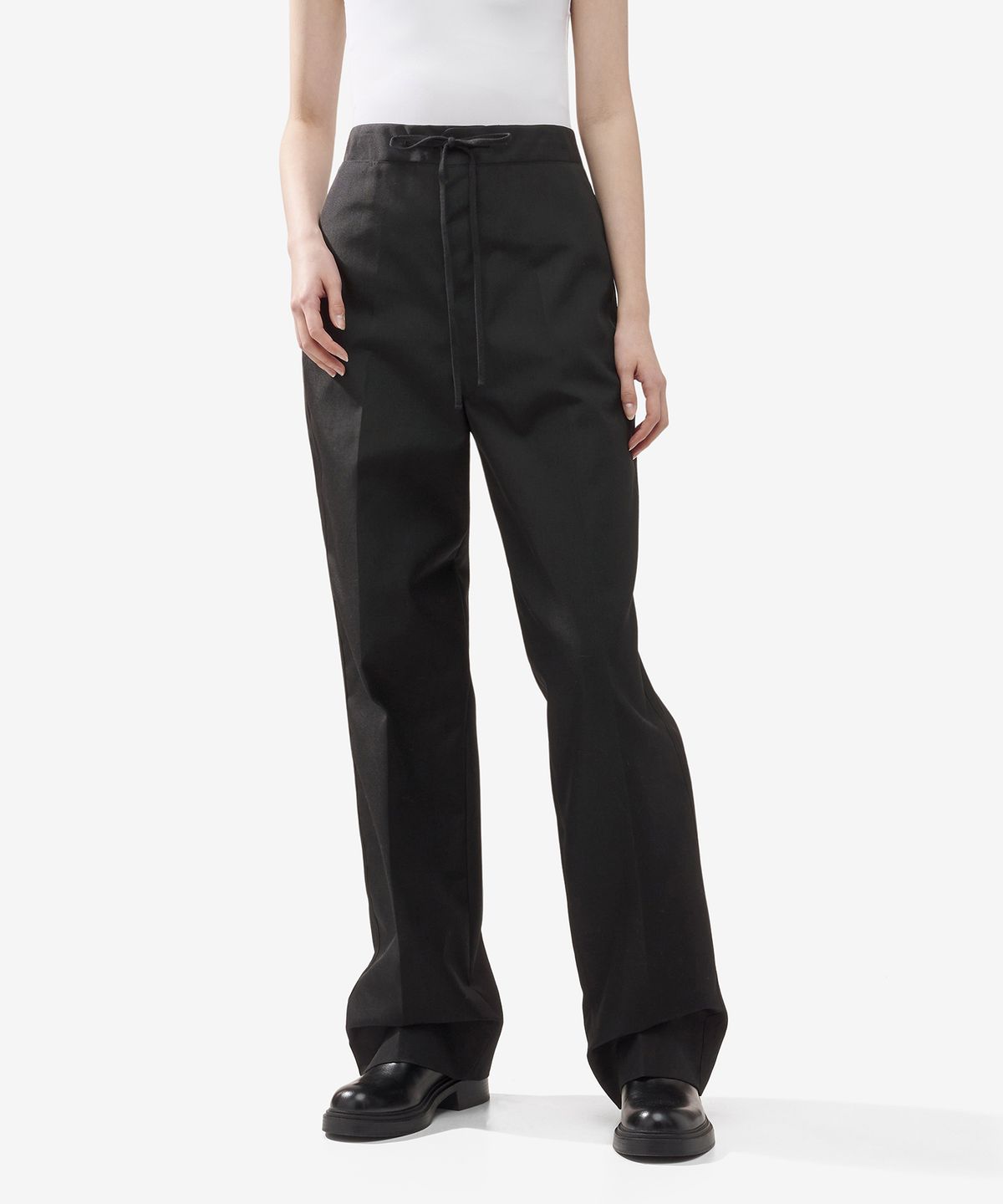 메종 마르지엘라(MAISON MARGIELA) 스트랩 플리츠 팬츠 - 블랙 / S51KA0582S78413900