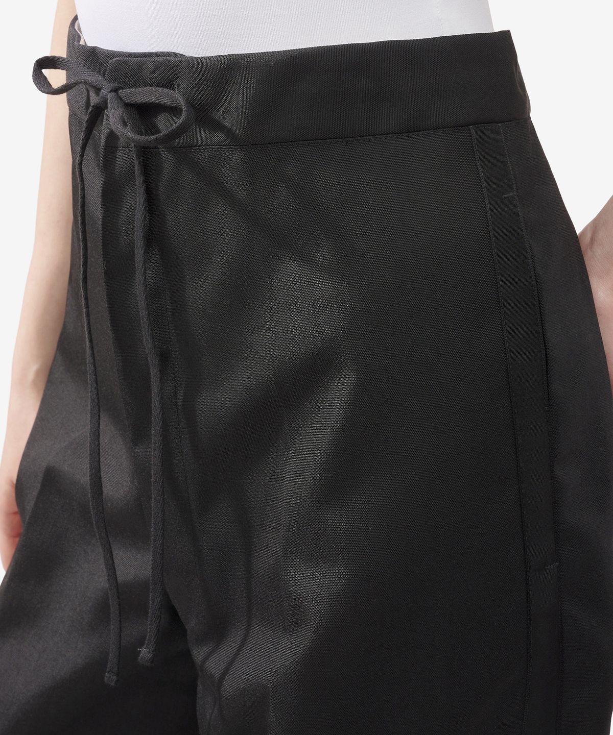 메종 마르지엘라(MAISON MARGIELA) 스트랩 플리츠 팬츠 - 블랙 / S51KA0582S78413900