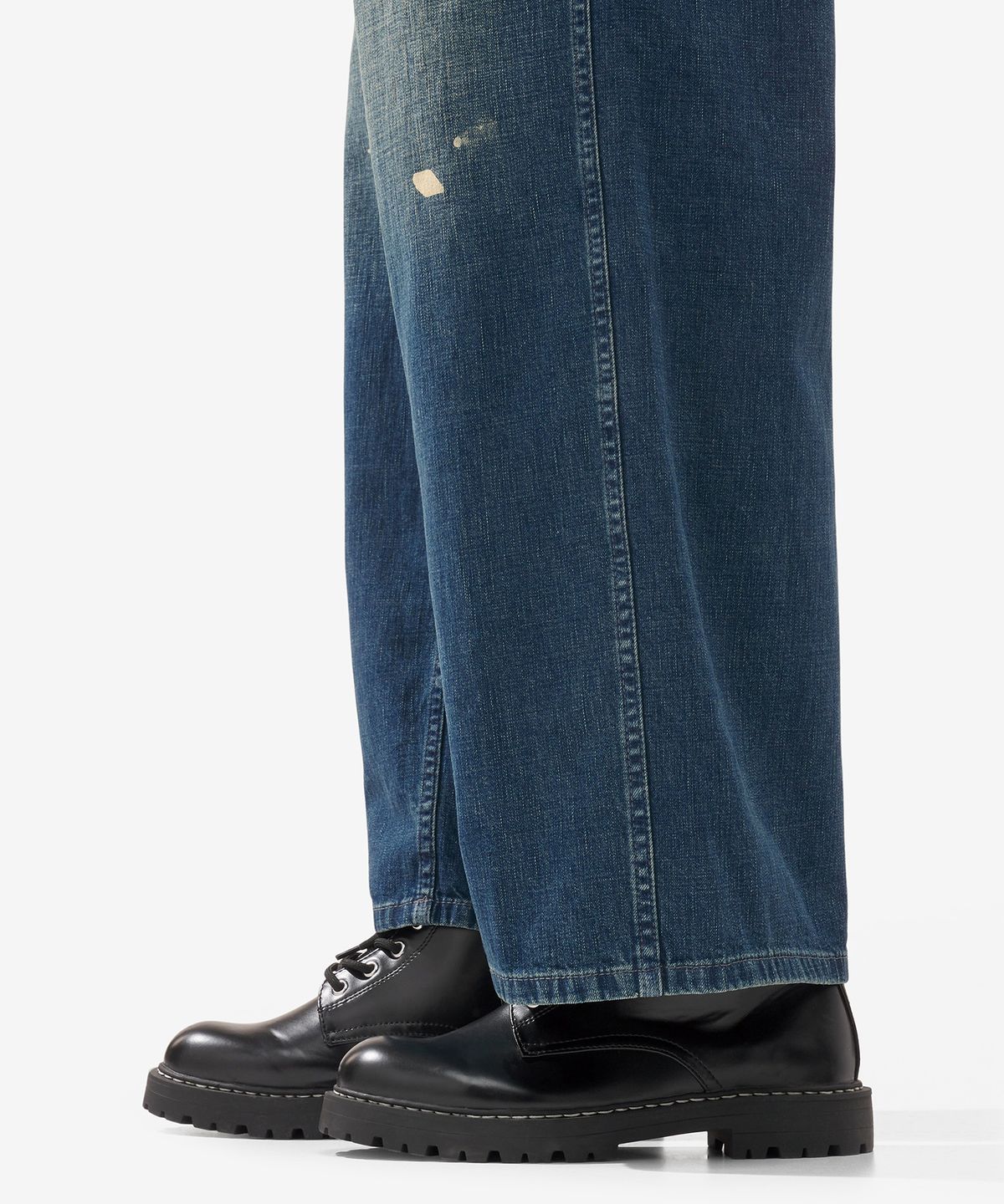 메종 마르지엘라(MAISON MARGIELA) 페인팅 디테일 데님 팬츠 - 그린캐스트 인디고 / S51KA0592S30877961