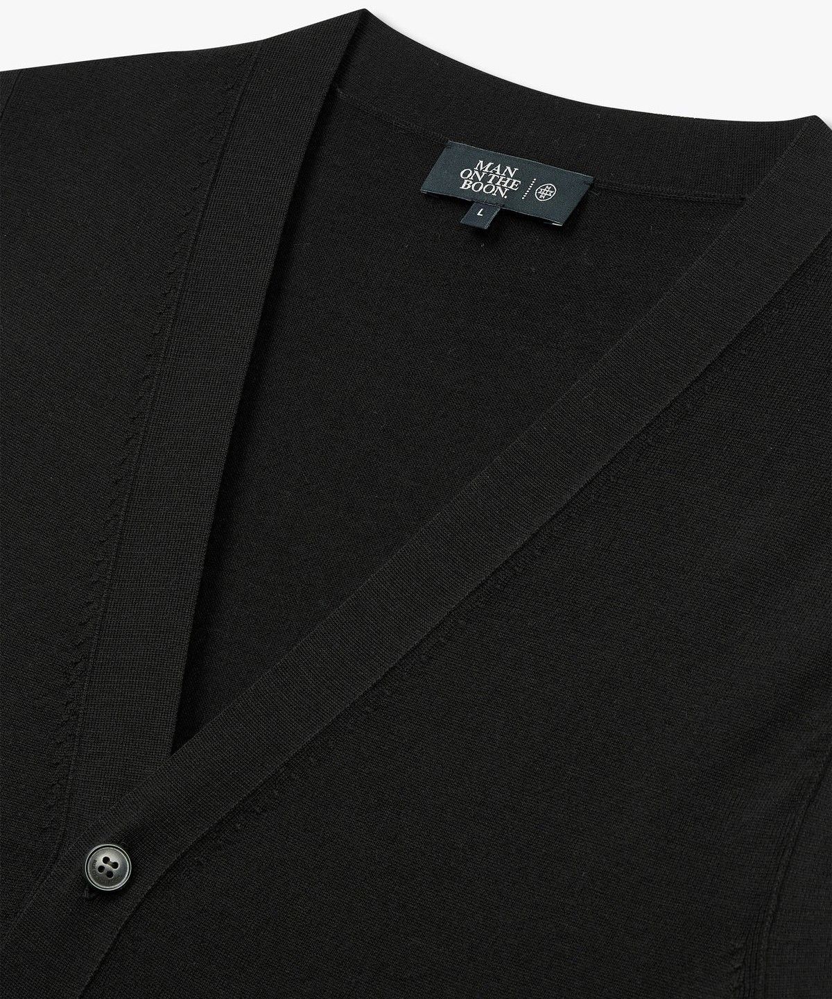 맨온더분(MAN ON THE BOON) [LORO PIANA FABRIC] 니티드 울 브이넥 베스트_블랙 4714113007