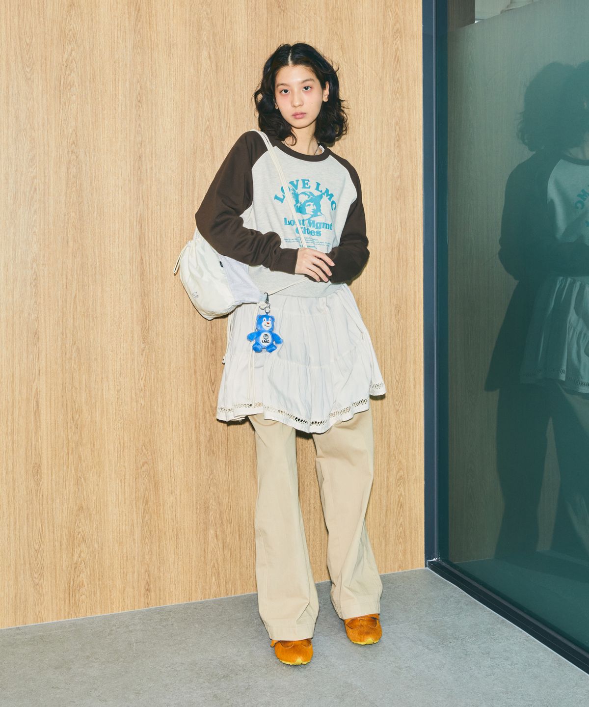 엘엠씨(LMC) WM LOVE ANGEL RAGLAN CROPPED SWEATSHIRT brown