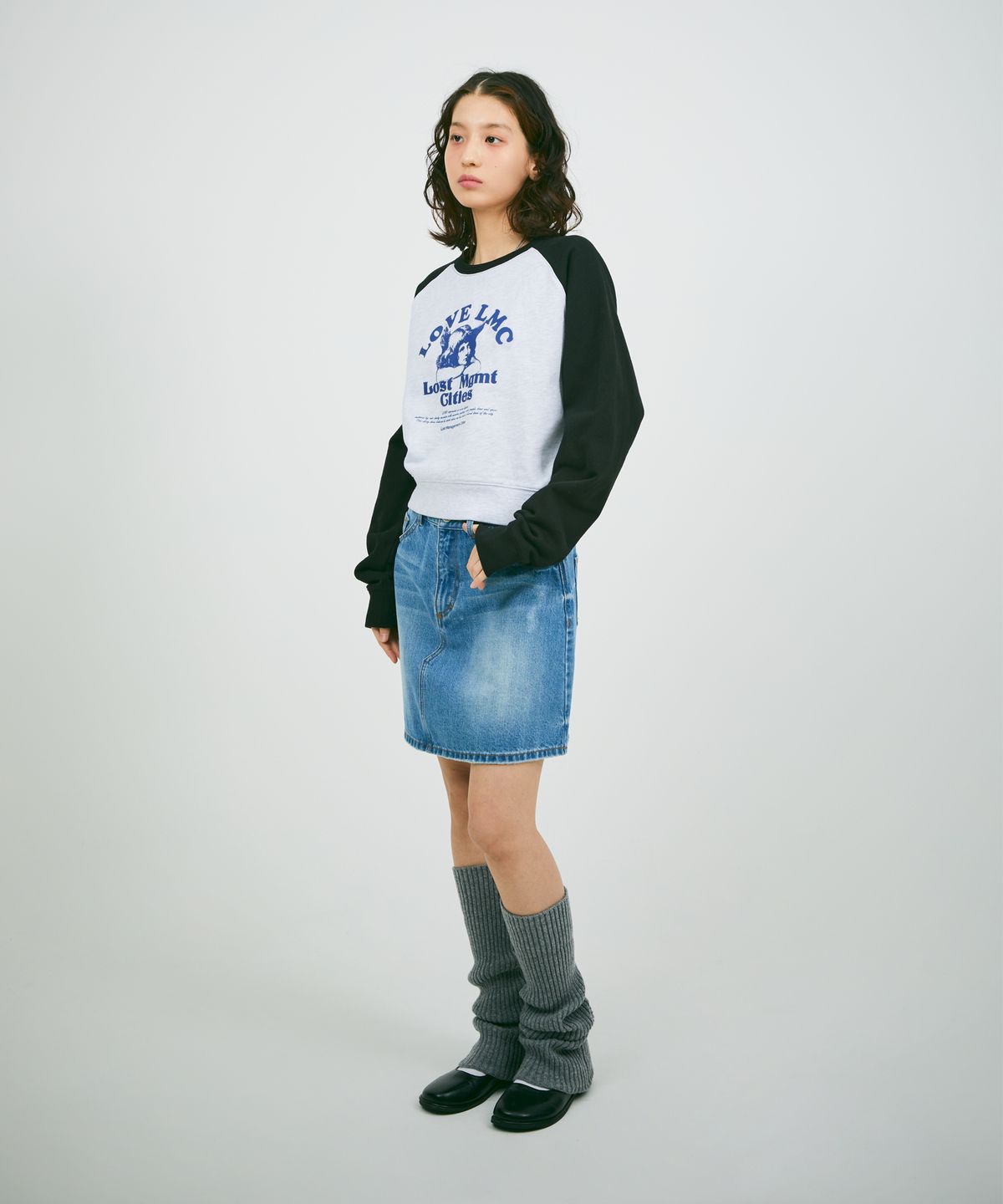 엘엠씨(LMC) WM LOVE ANGEL RAGLAN CROPPED SWEATSHIRT black