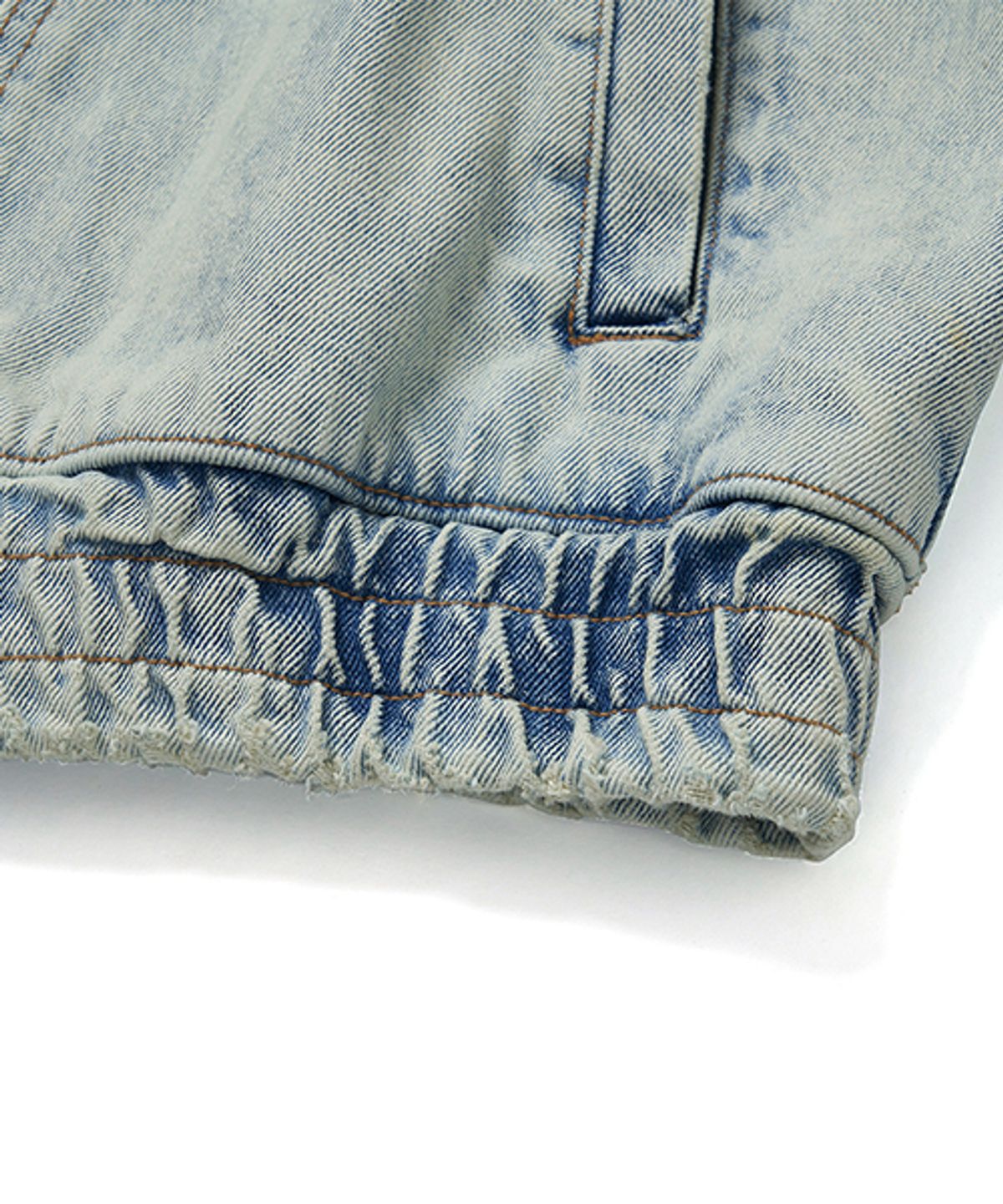 위캔더스(WKNDRS) STUDDED DENIM JACKET (L.DENIM)