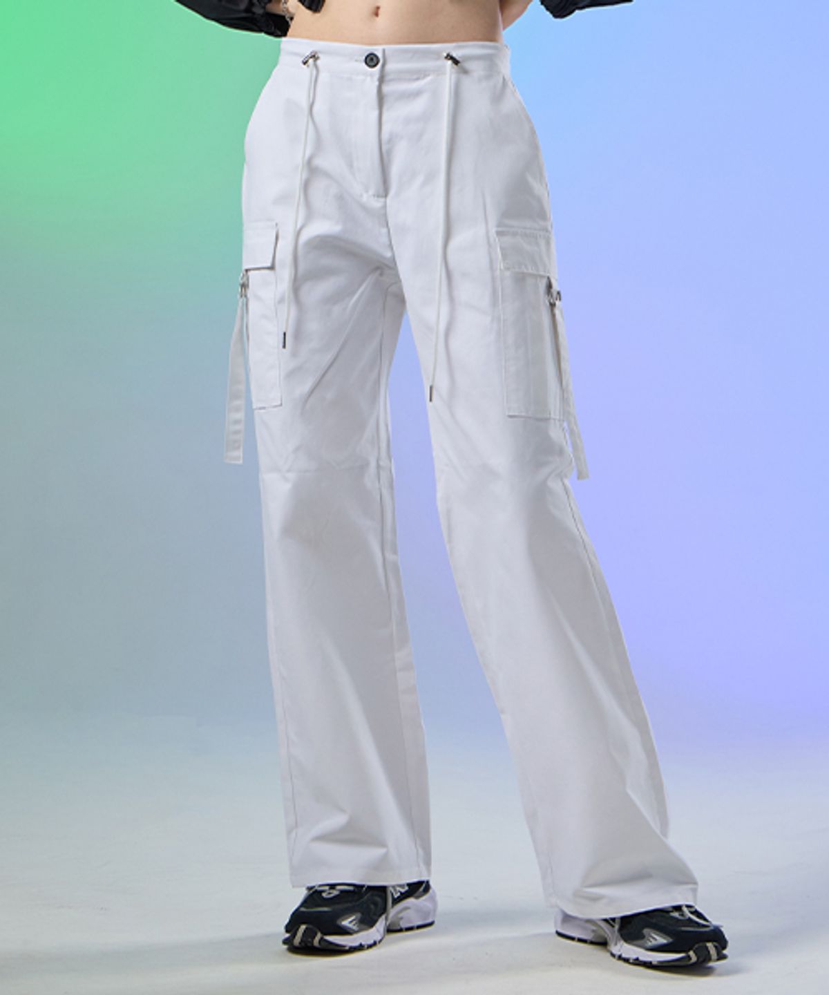 콜릿(KOLEAT) WOMEN 기능성 바스락 끈 스트랩 와이드 카고 슬랙스 팬츠 [WHITE]