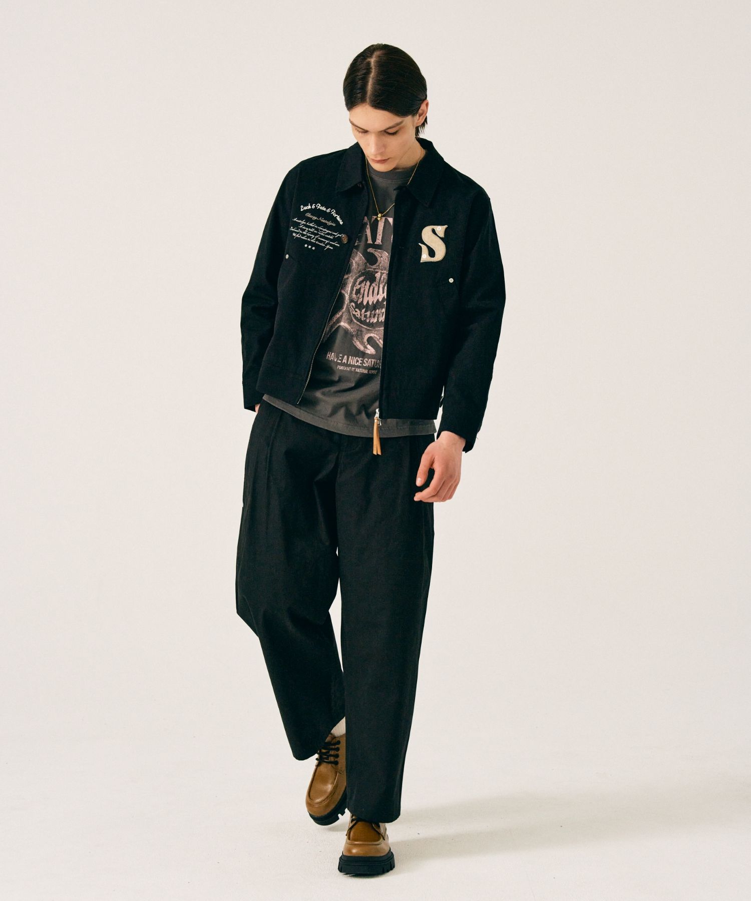 ★2024SS新作★SATUR★Applique Artwork Logo Collar Jacket MUSINSA | SATUR Applique Artwork Logo Collar Jacket Resort Black