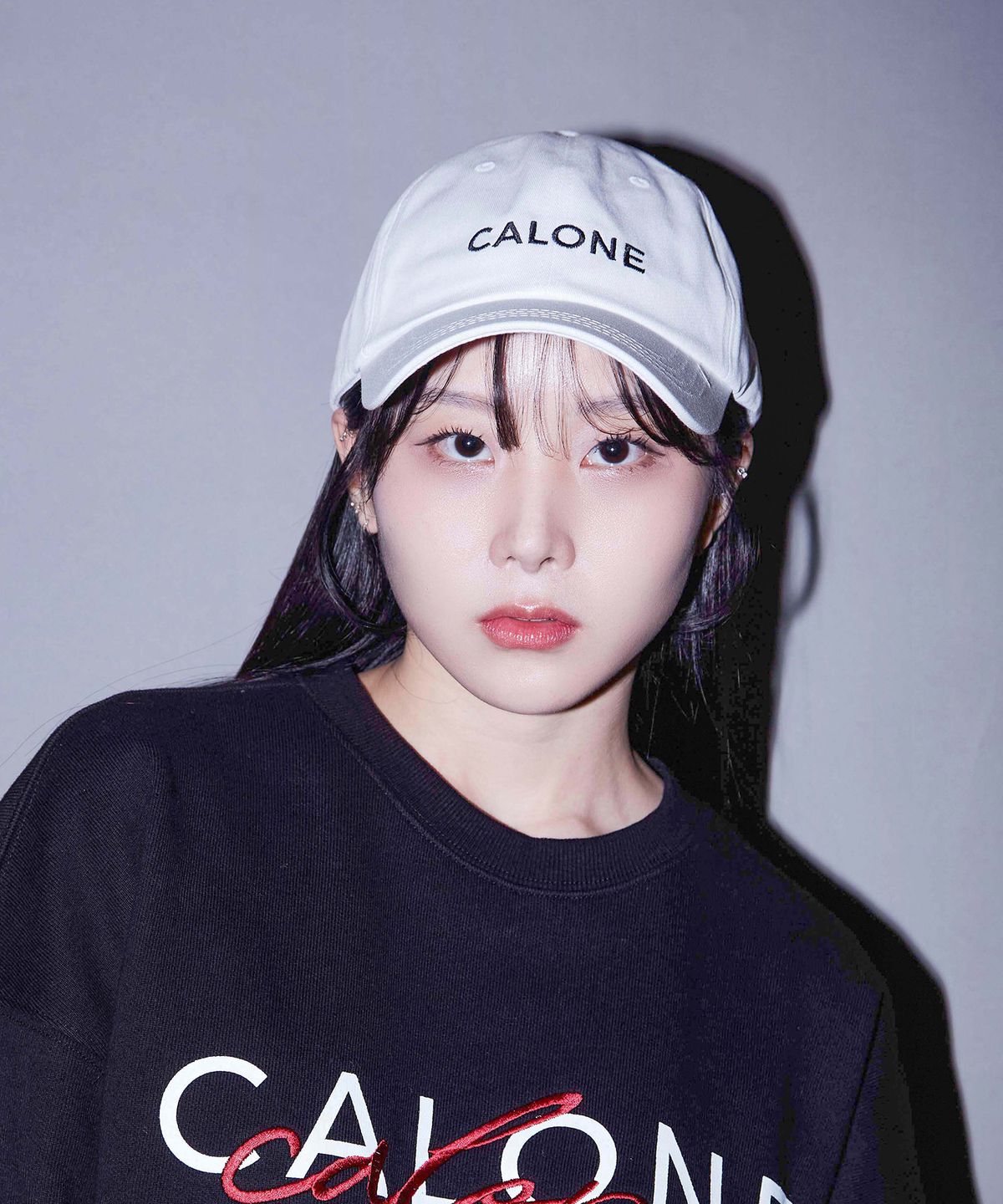 칼론(CALONE) 칼론 로고 코튼 볼캡 화이트