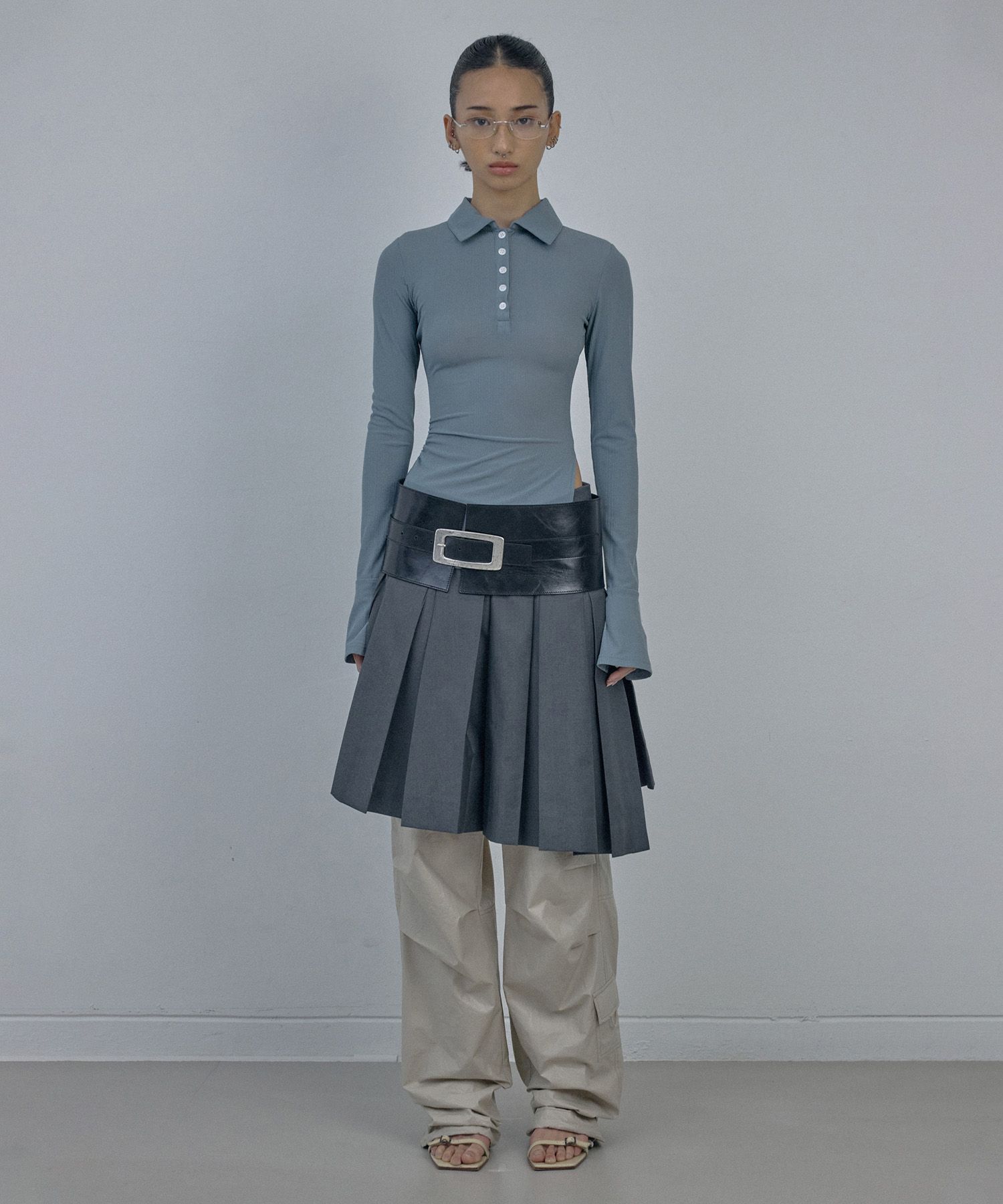 ★SCULPTOR★ Button Down Bell Sleeve Tee Blue Gray SC24S216B MUSINSA | SCULPTOR Button Down Bell Sleeve Tee Blue Gray