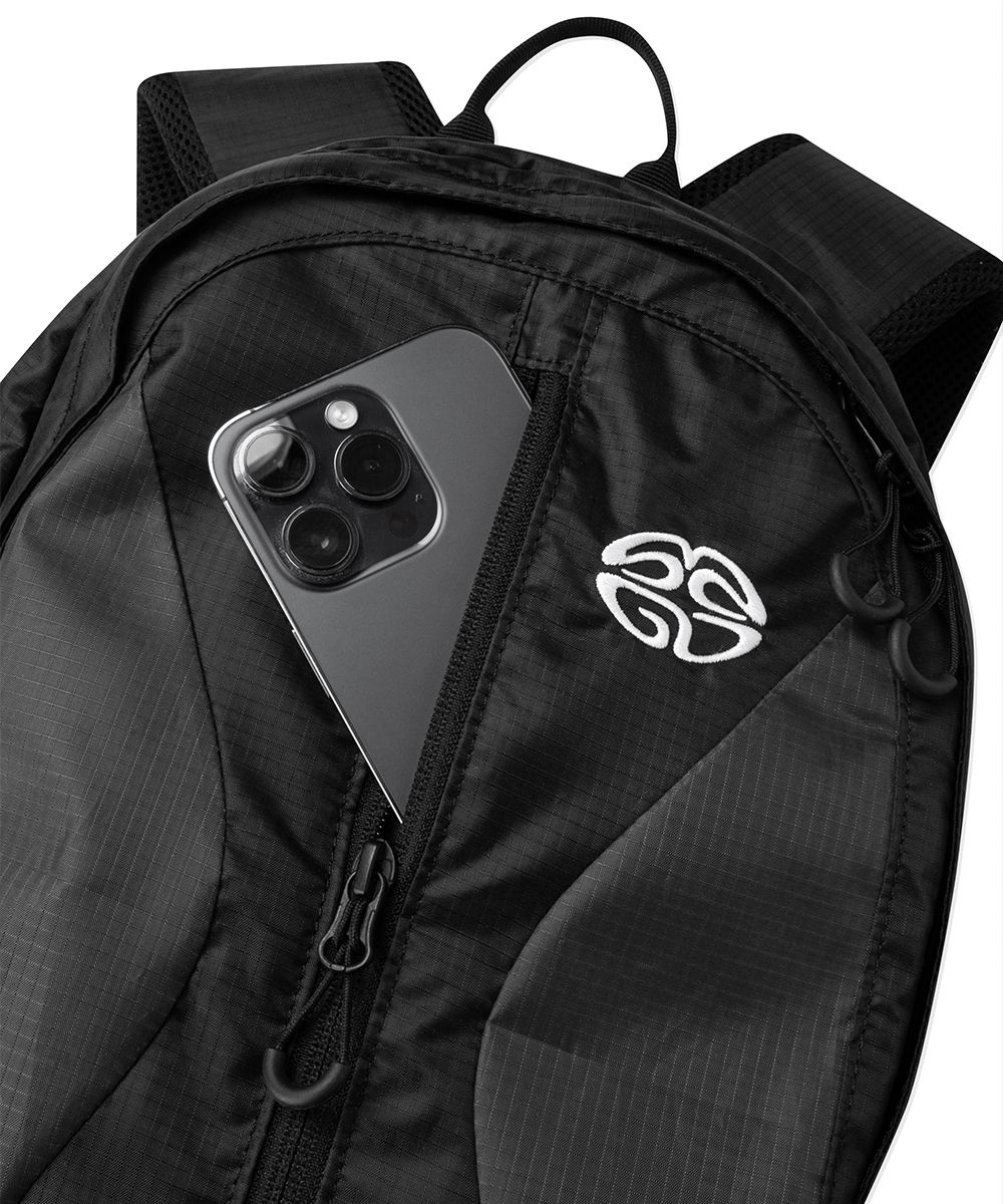 MUSINSA | MAHAGRID ECLIPSE WAVE BACKPACK BLACK(MG2ESMAB53A)