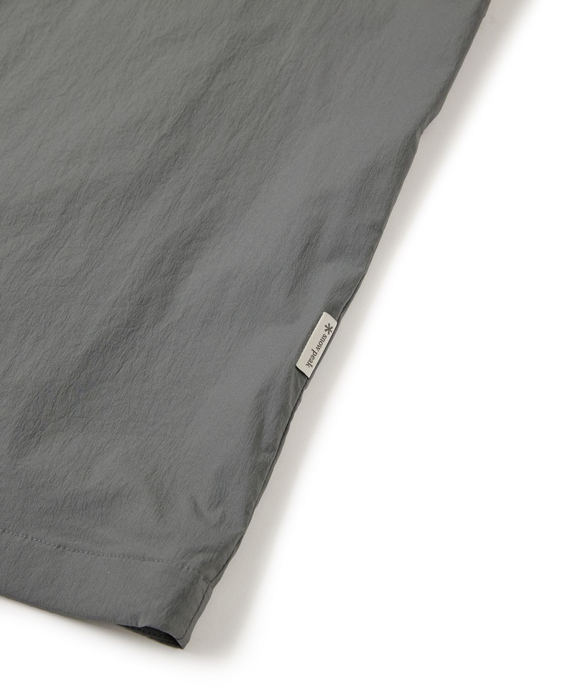 스노우피크 어패럴(SNOWPEAK APPAREL) 루트 스탠드넥 아노락 Dark Gray (S24MMRAN60)