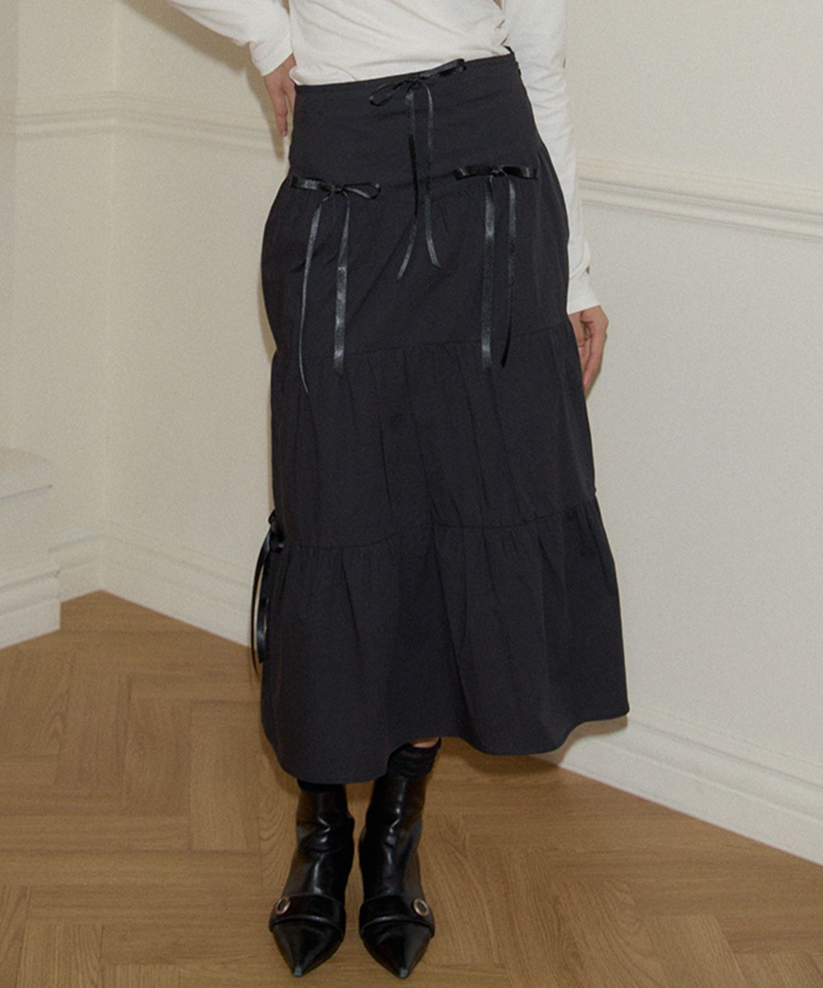 살롱 드 욘(SALON DE YOHN) Romantic Ribbon Long Skirt_ Black