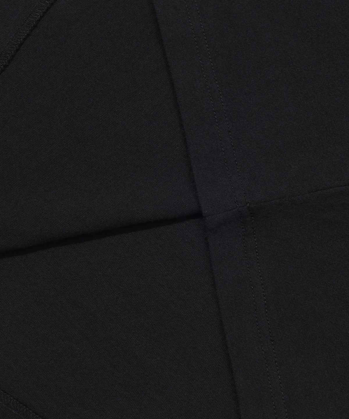 피지컬 디파트먼트(PHYSICAL DEPARTMENT) 컬리지 베스킷볼 레이어드 롱슬리브_블랙