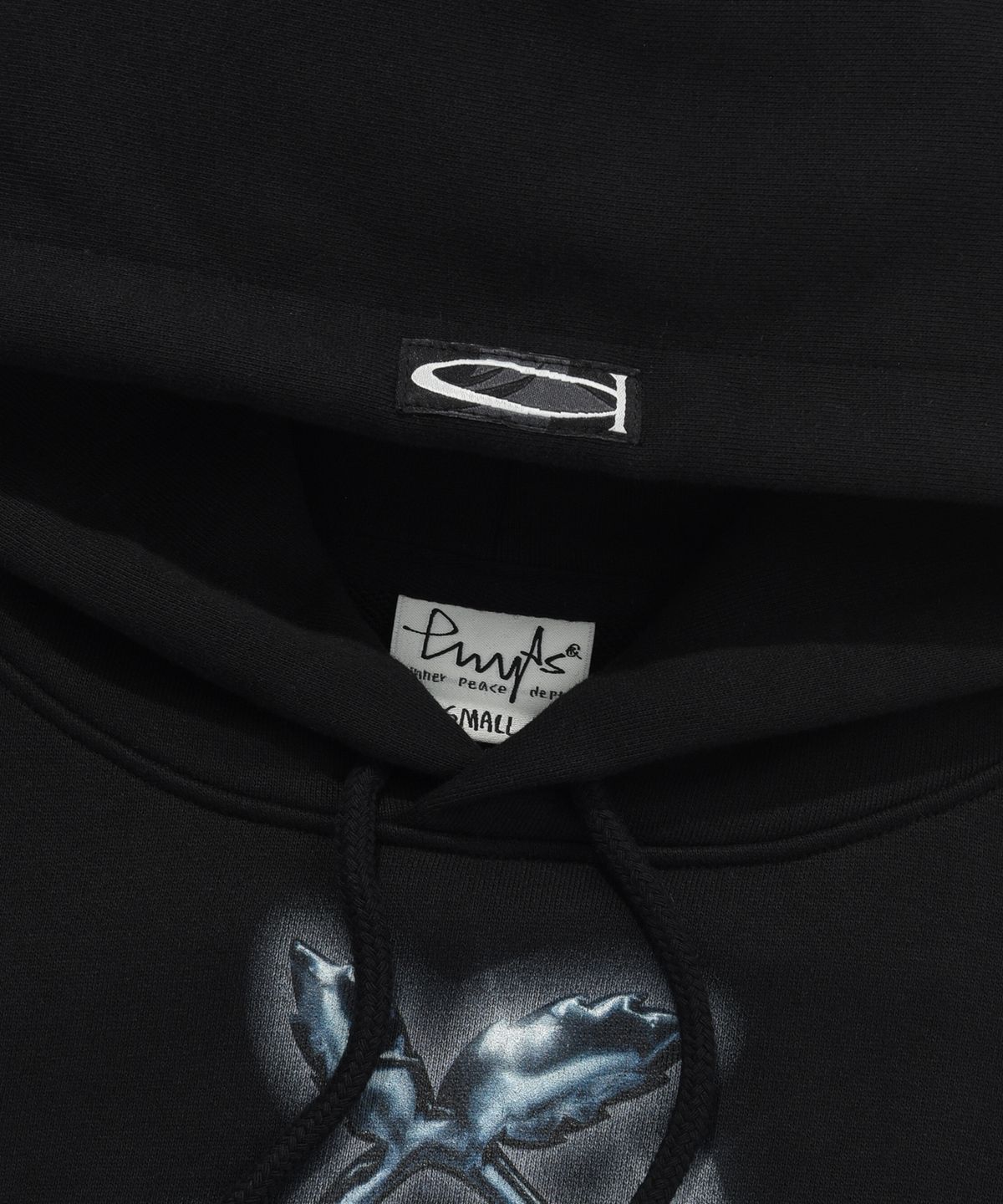 피지컬 디파트먼트(PHYSICAL DEPARTMENT) METAL STRAWBERRY CROP HOODIE BLACK