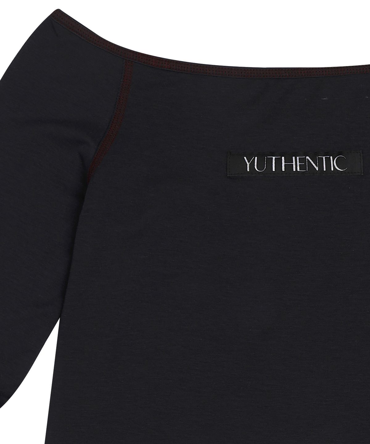 유센틱(YUTHENTIC) 스티치 오프숄더 티셔츠 차콜그레이 AW5XE2329E