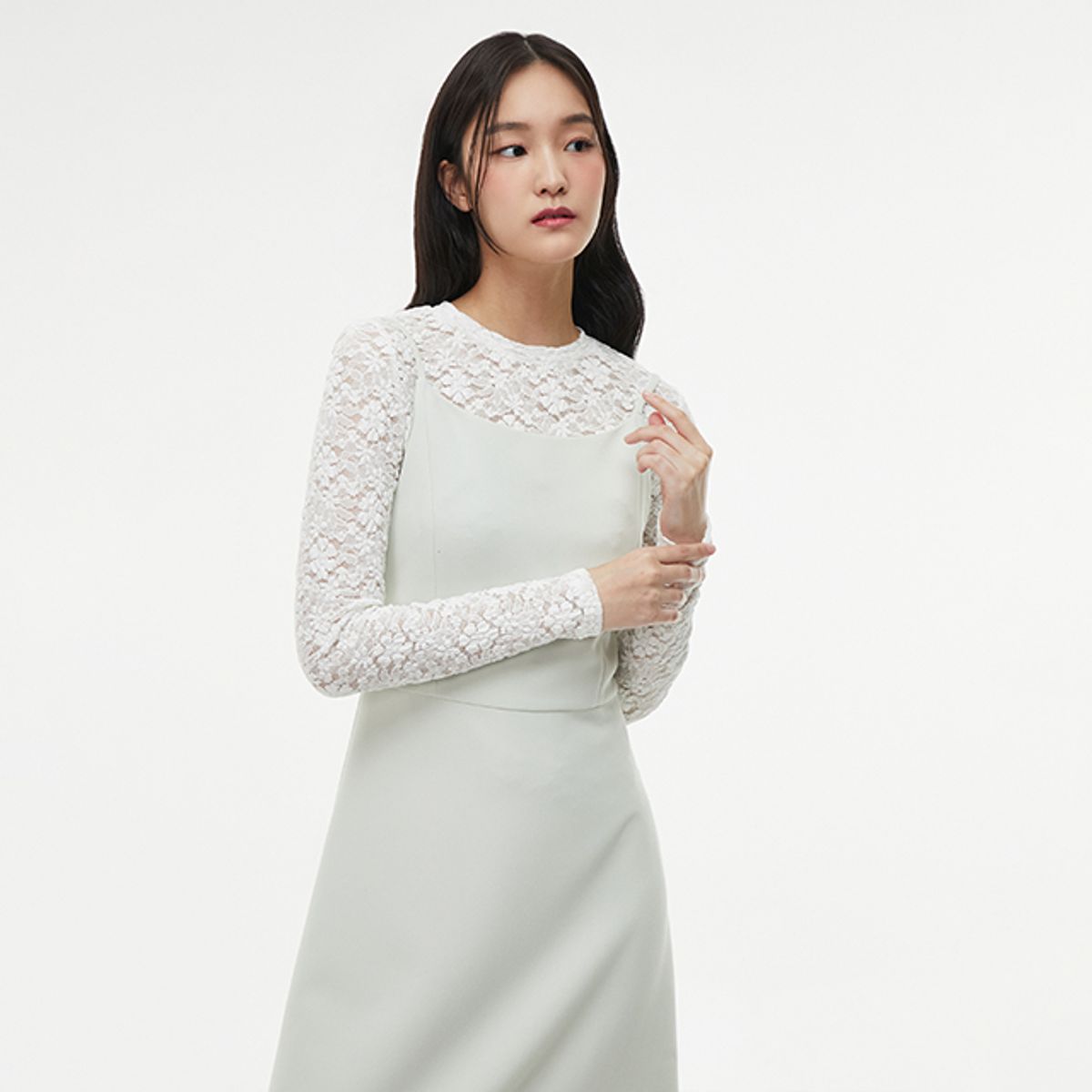 랩(LAP) 라운드넥 레이스 티셔츠 AQ1CT261