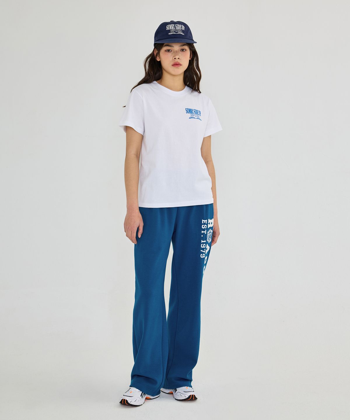 테이크이지(TAKEASY) 우먼스 아플리케 와이드 팬츠(마린블루)