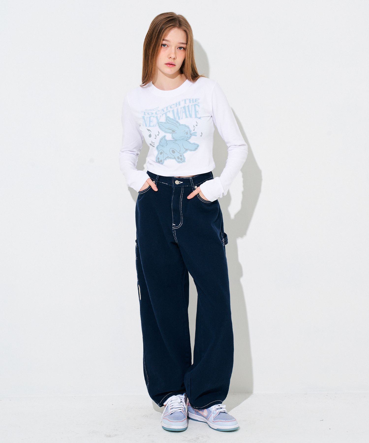 Tシャツ・カットソー [SLOW ACID] WS DANCING RABBIT CROP LONG SLEEVE (WHITE) MUSINSA | SLOWACID Women's Dancing Rabbit Crop Long Sleeve