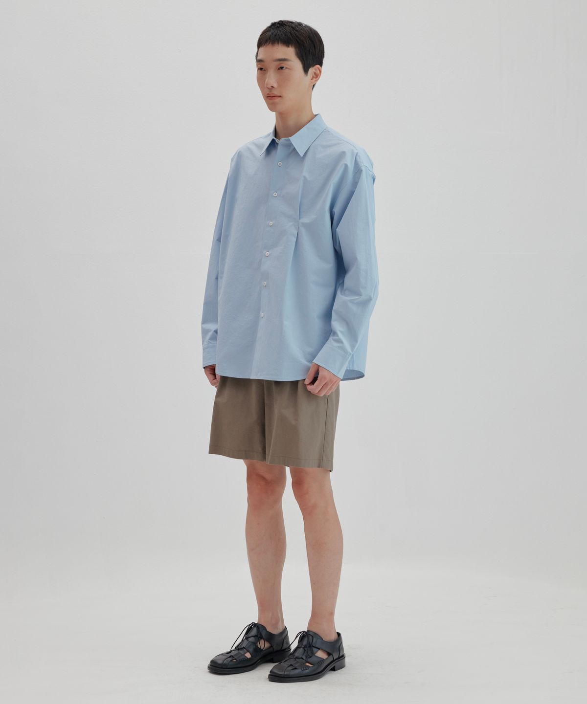넌블랭크(NONBLANK) 플리츠 포인트 셔츠_FOG