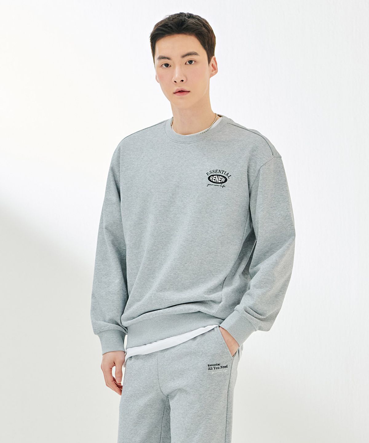 체이스컬트(CHASECULT) 공용 에센셜 맨투맨 티셔츠-DAZU5101B0B