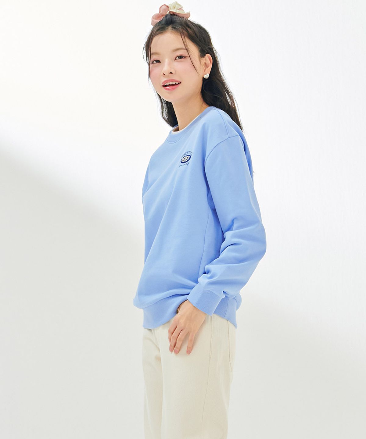 체이스컬트(CHASECULT) 공용 에센셜 맨투맨 티셔츠-DAZU5101B0D