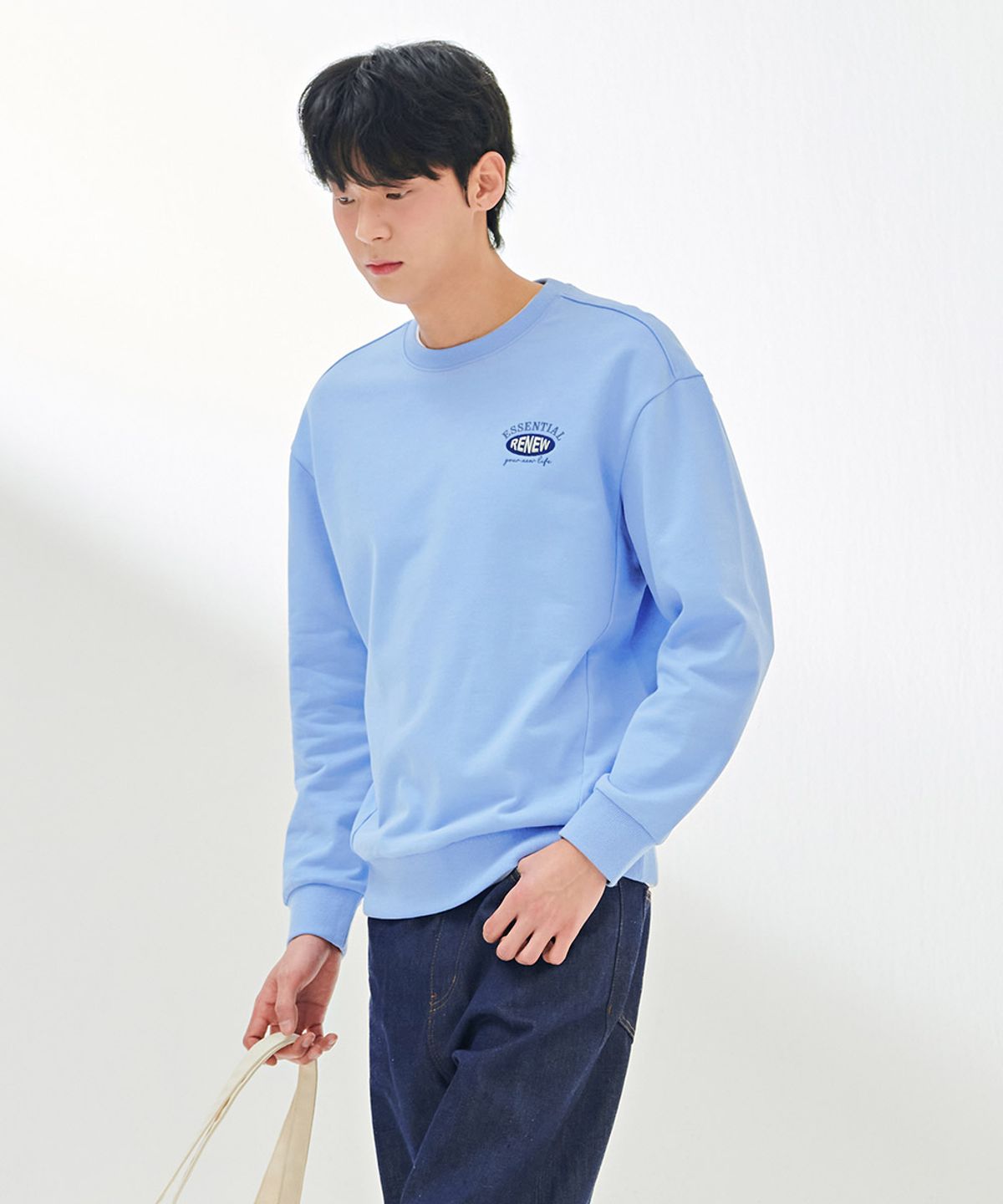 체이스컬트(CHASECULT) 공용 에센셜 맨투맨 티셔츠-DAZU5101B0D