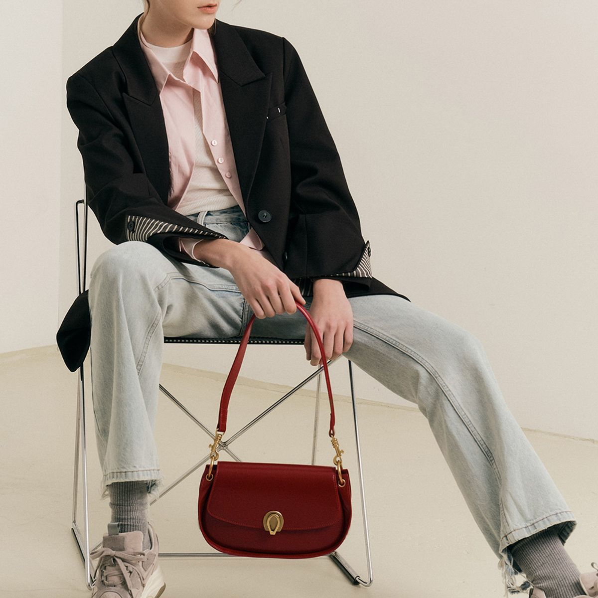 웬스데이딜라잇(WEDNESDAY DELIGHT) WD_Leather saddle handbag_RED