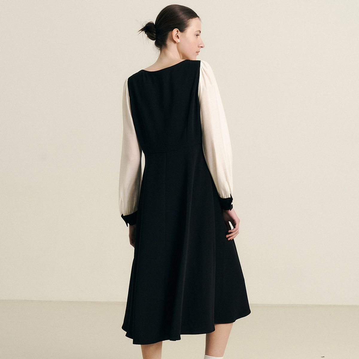 웬스데이딜라잇(WEDNESDAY DELIGHT) WD_Lace square long dress