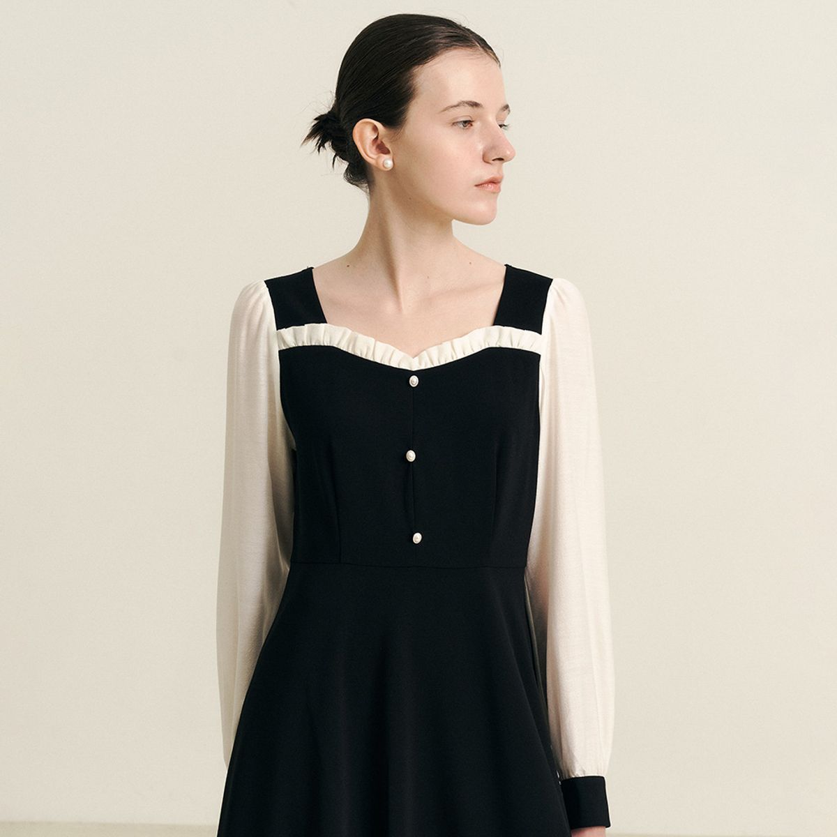 웬스데이딜라잇(WEDNESDAY DELIGHT) WD_Lace square long dress