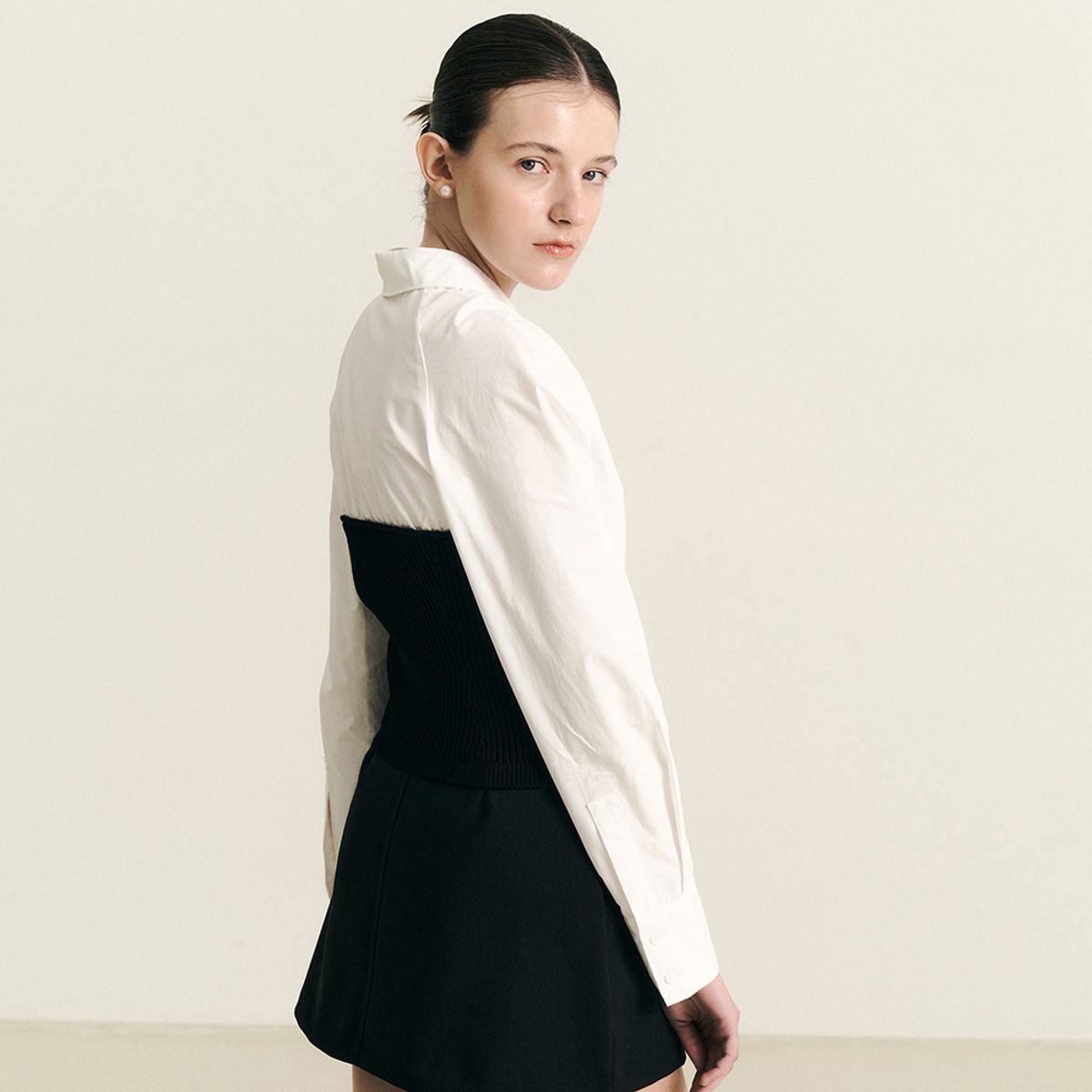 웬스데이딜라잇(WEDNESDAY DELIGHT) WD_White fake knitted shirt