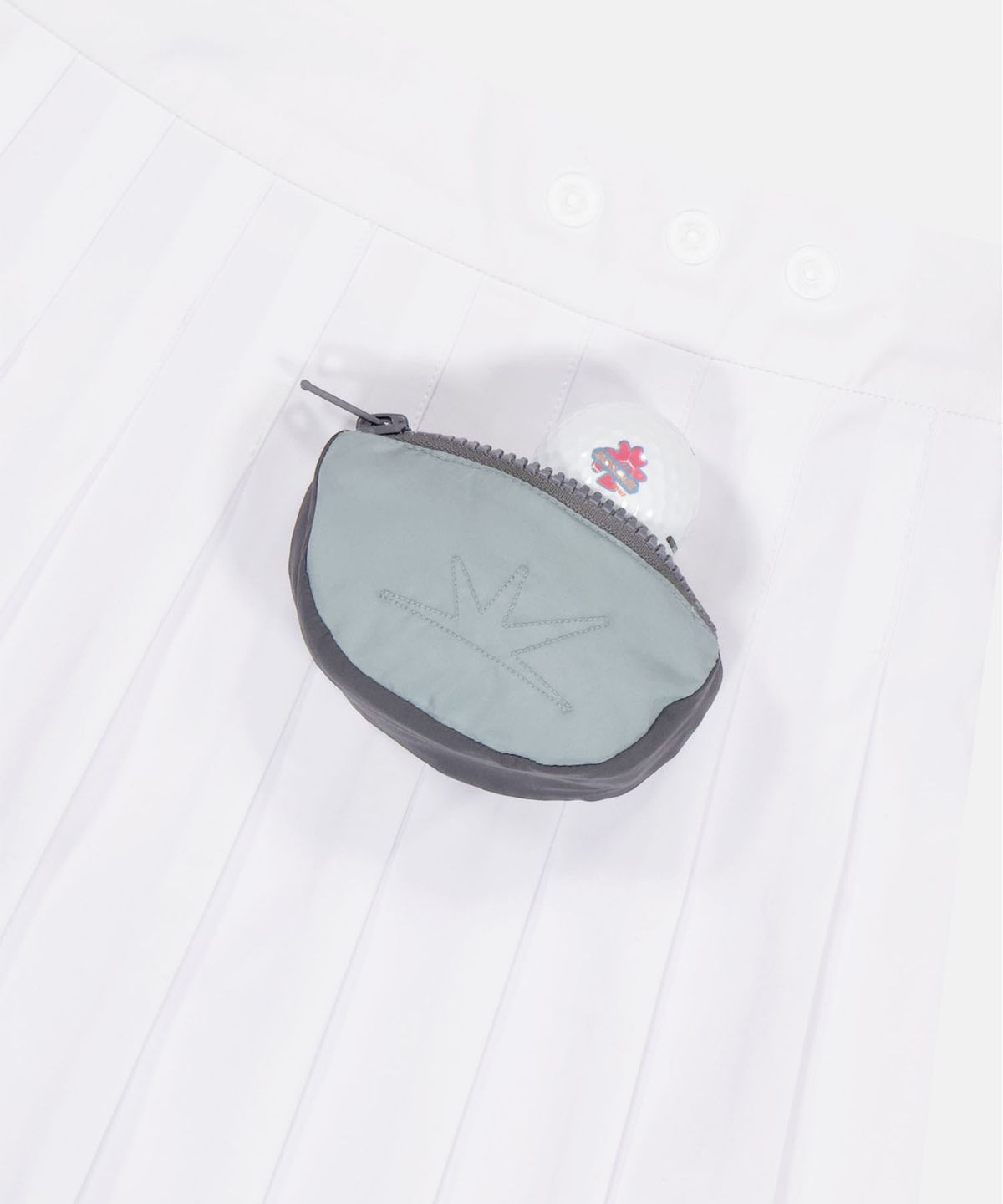 썬러브투어(SUNLOVETOUR) Easy Pleats Skirt White