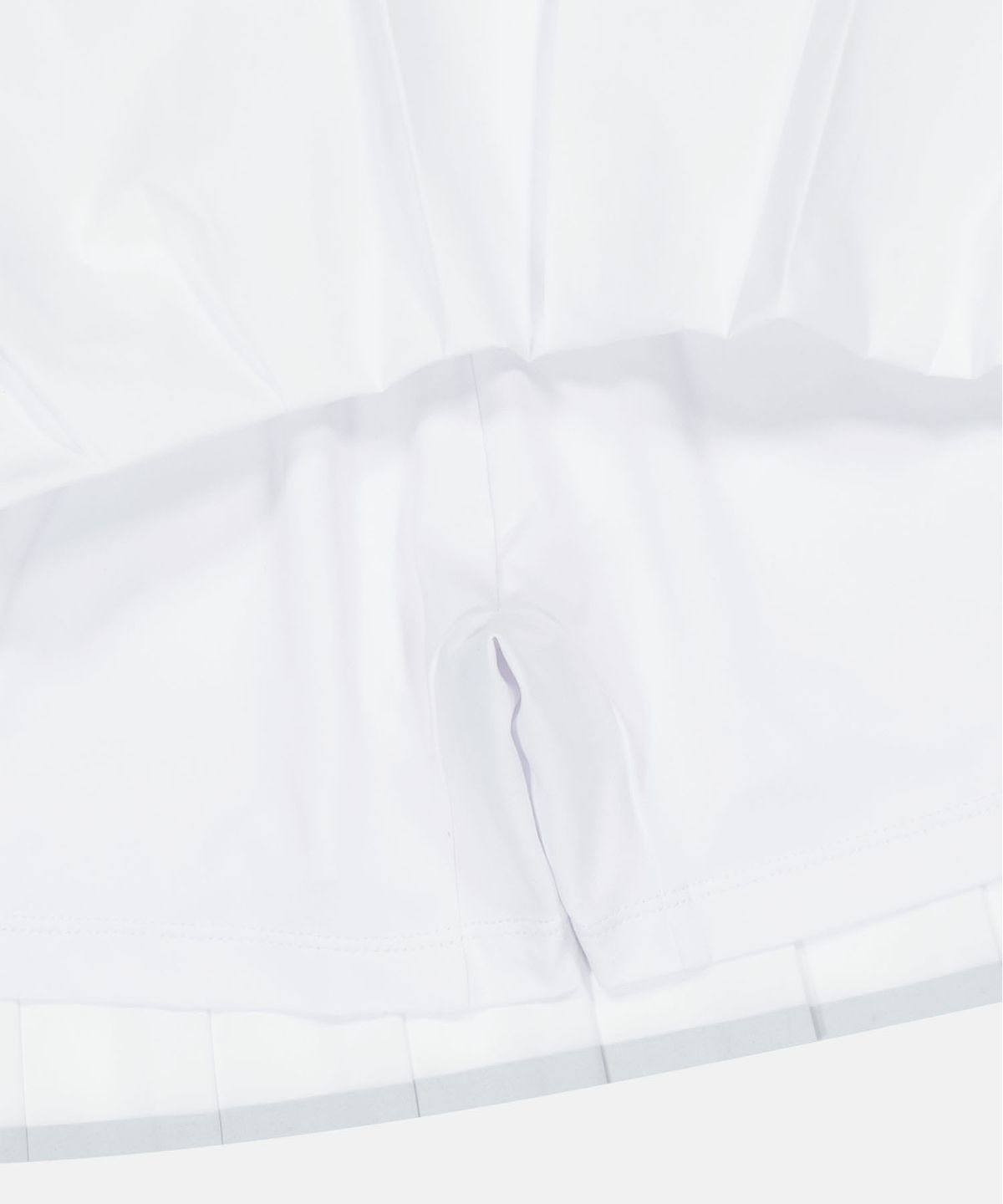 썬러브투어(SUNLOVETOUR) Easy Pleats Skirt White