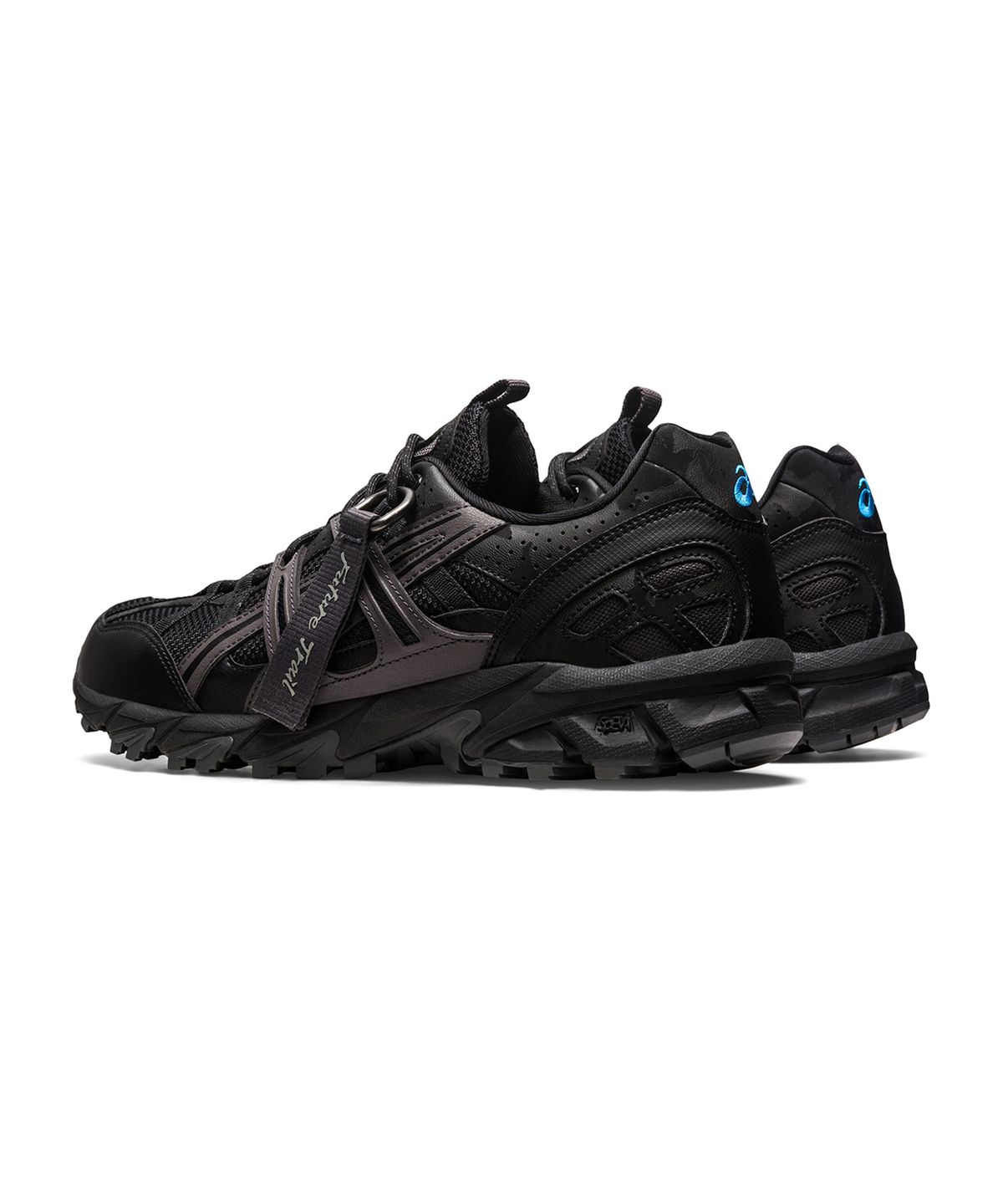 아식스(ASICS) 젤-소노마 15-50 - 블랙:옵시디언 그레이 / 1201A688-001