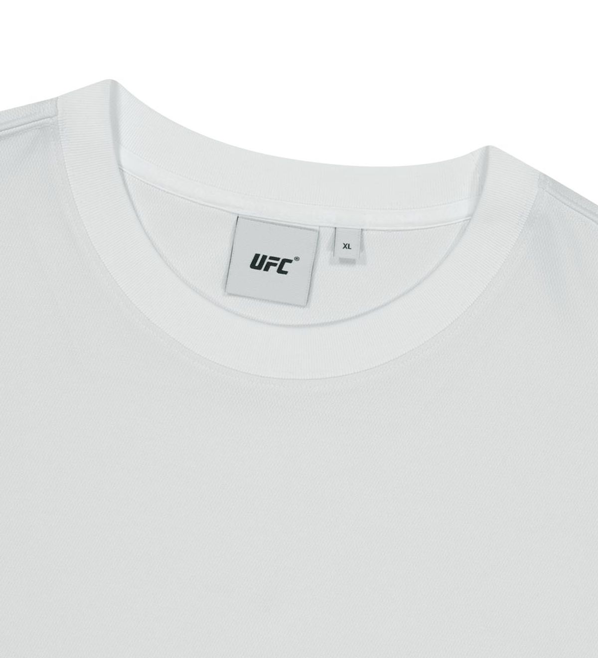 유에프씨 스포츠(UFC SPORT) UFC 그라데이션 릴렉스핏 반팔 티셔츠 화이트 U2SSV2329WH