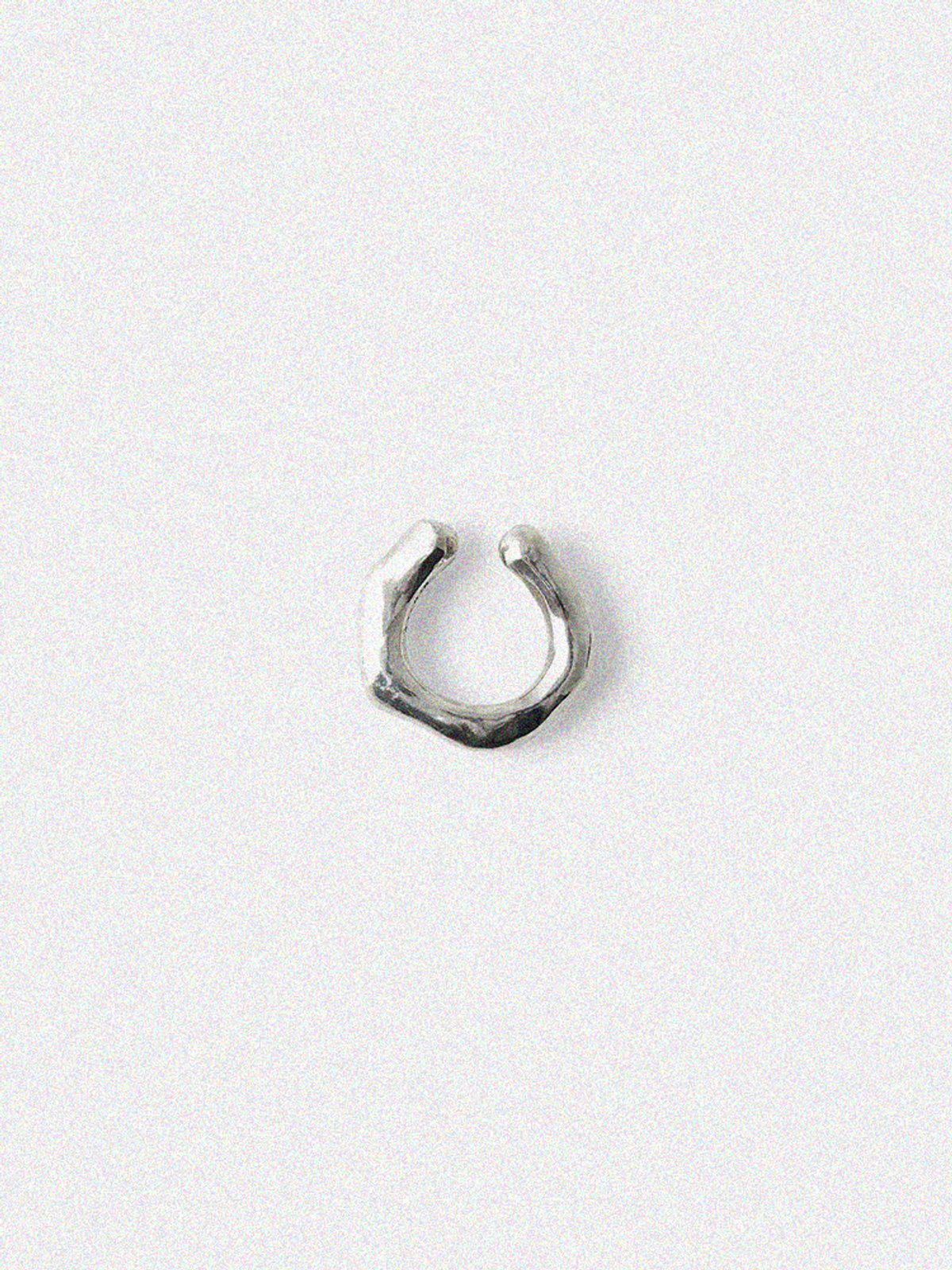도우하브(DOUHAB) Bumpy simple ear cuff_Silver